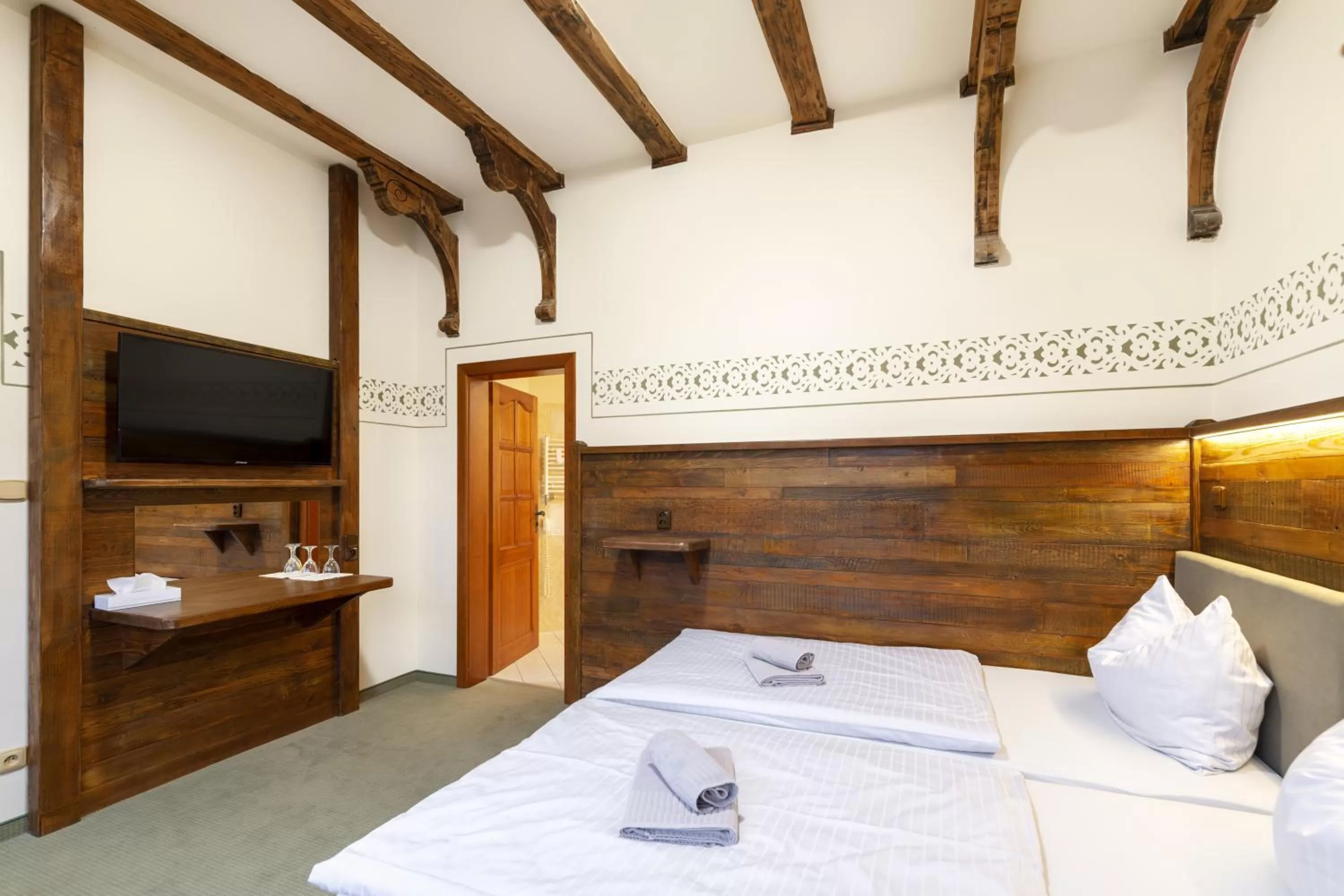 Bed in Hotel U Simla