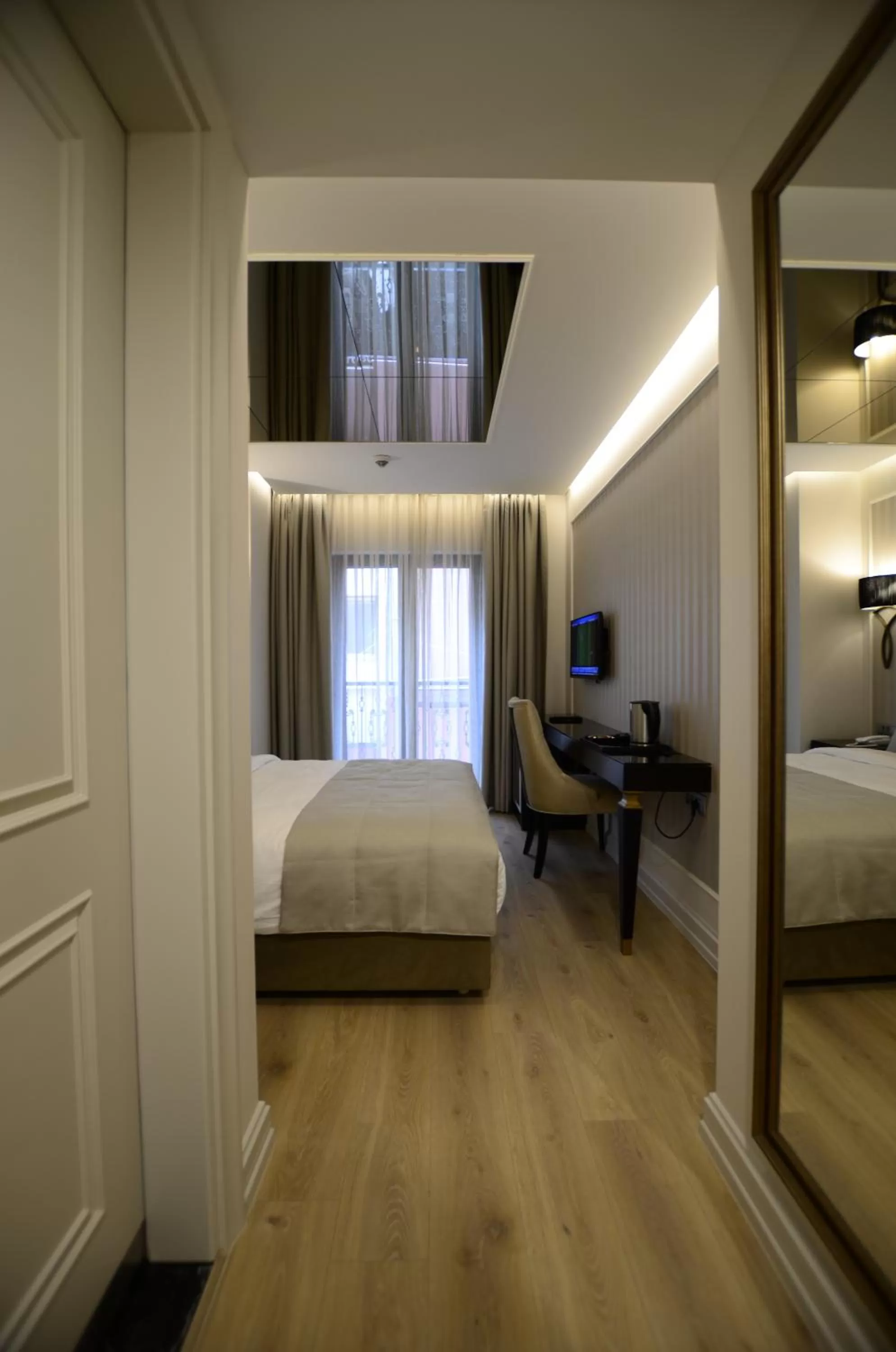 Decorative detail, Bed in Le Petit Palace Hotel - Special Category