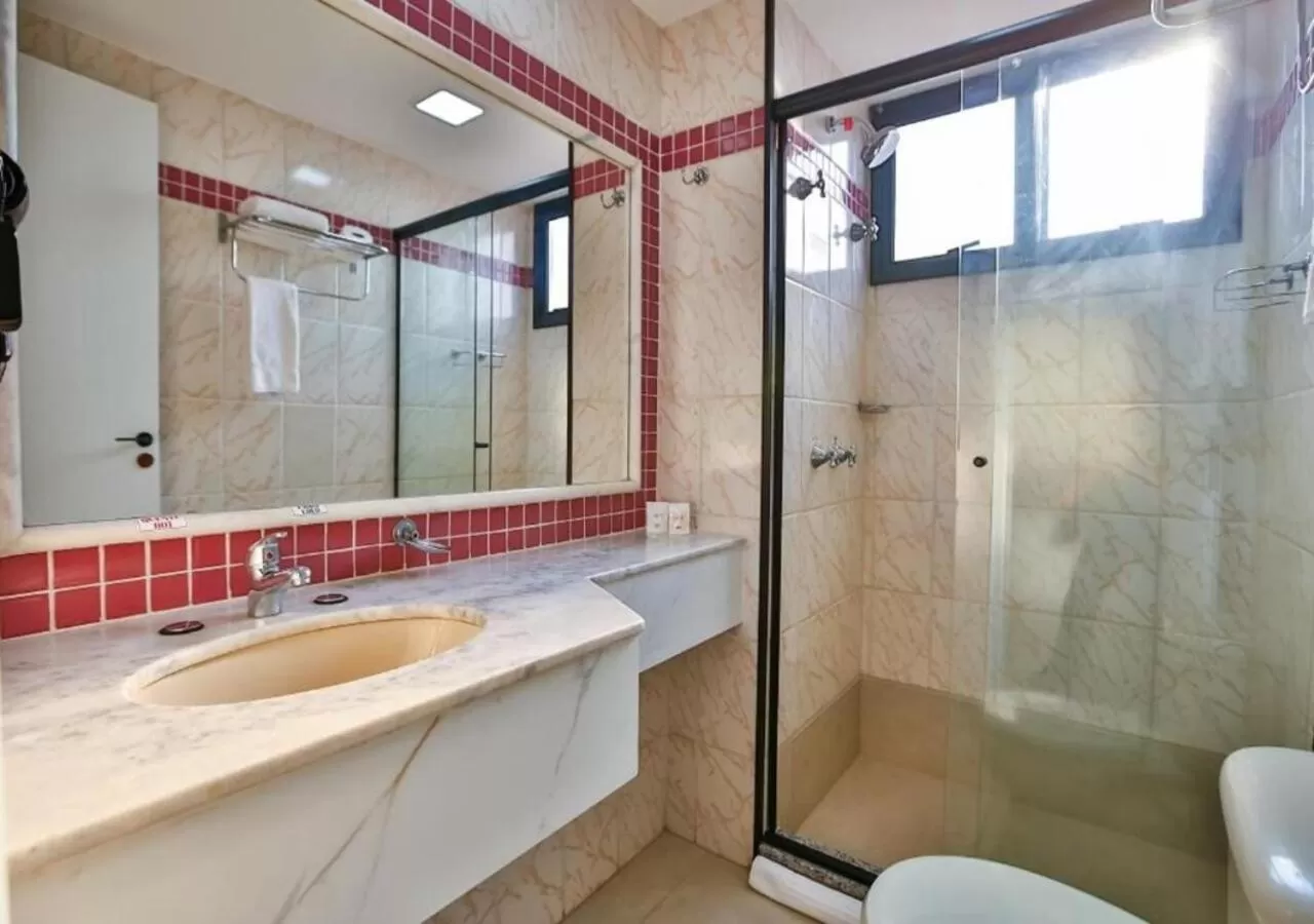 Bathroom in Vivendas Rio Claro by Atlantica