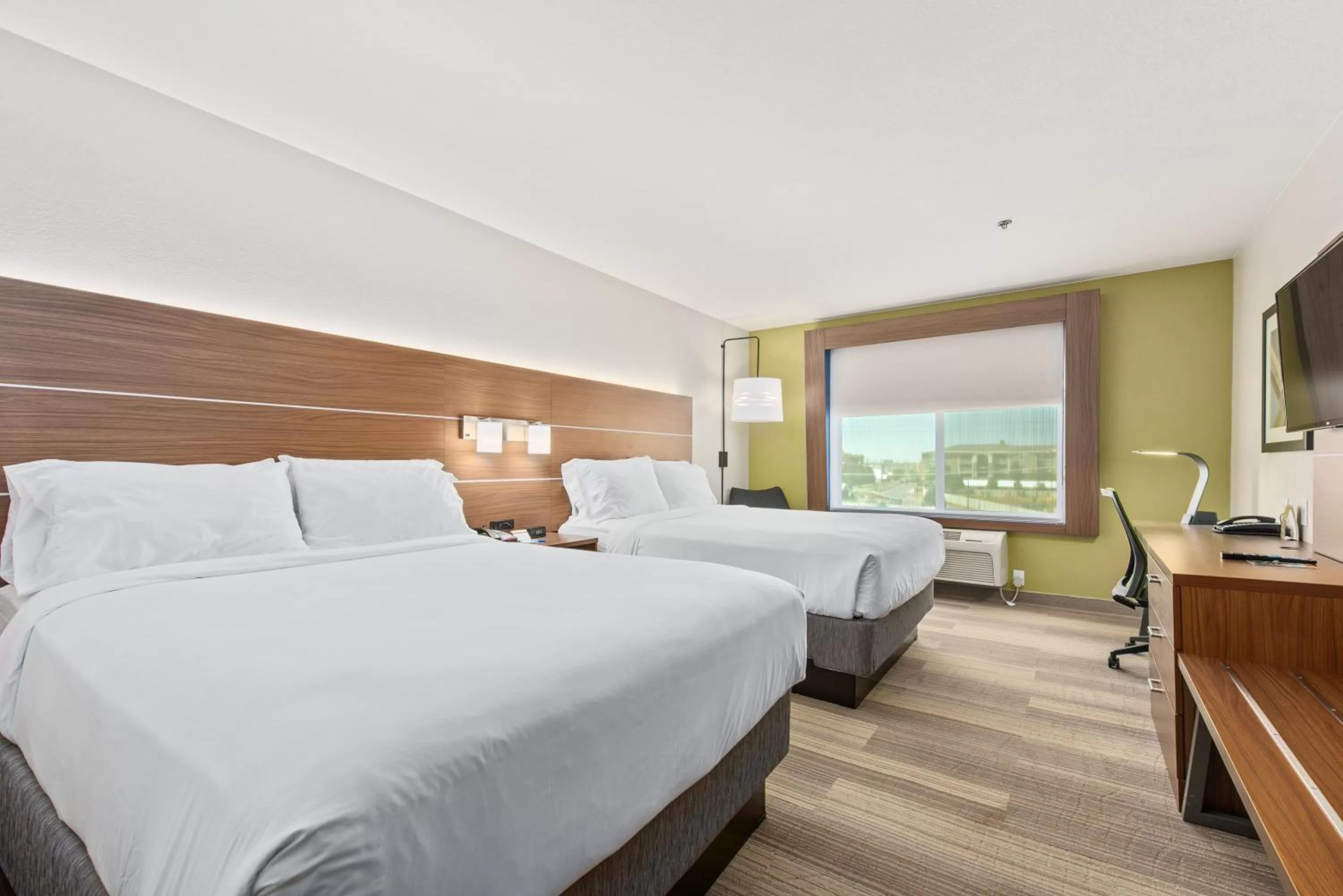 Photo of the whole room, Bed in Holiday Inn Express West Valley City by IHG