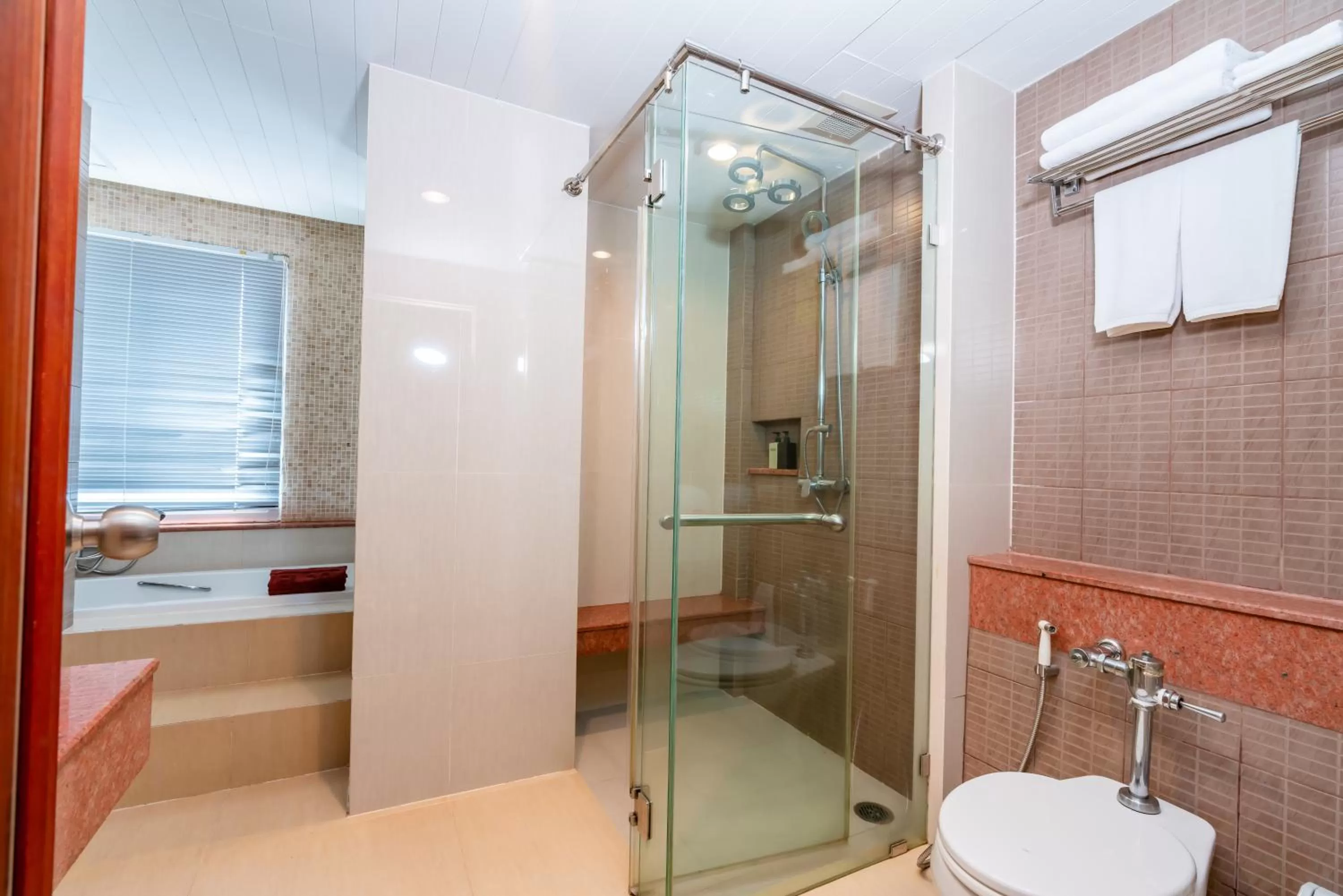 Bathroom in Long Beach Cha-Am Hotel