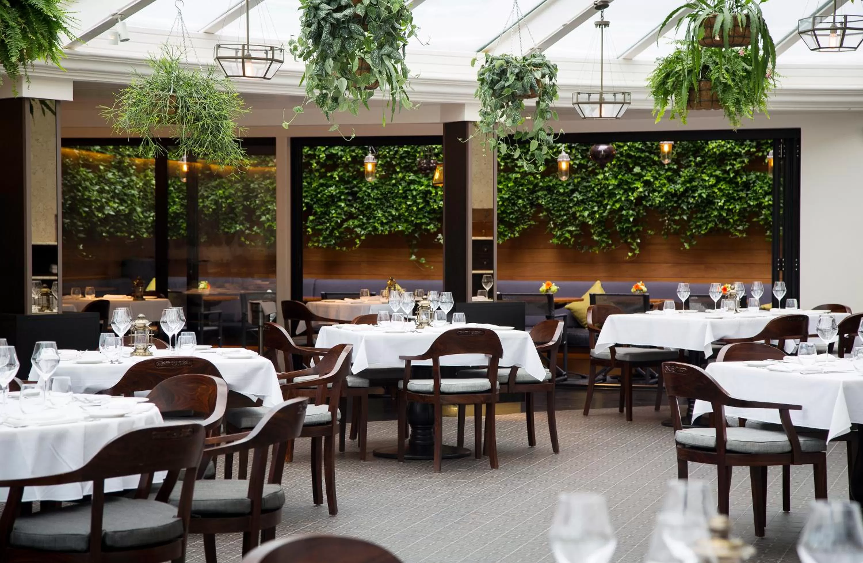 Restaurant/places to eat in Millennium Hotel and Conference Centre Gloucester London