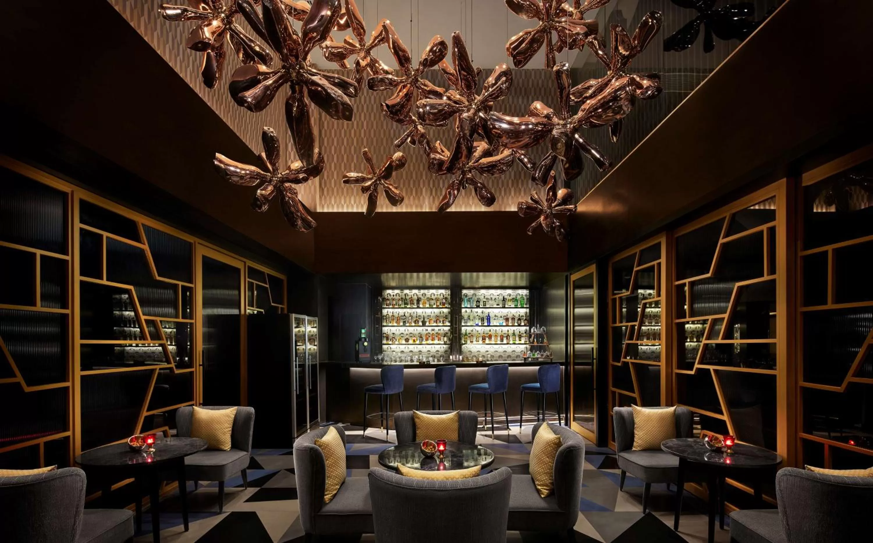 Lounge or bar in Hyatt Centric Juhu Mumbai