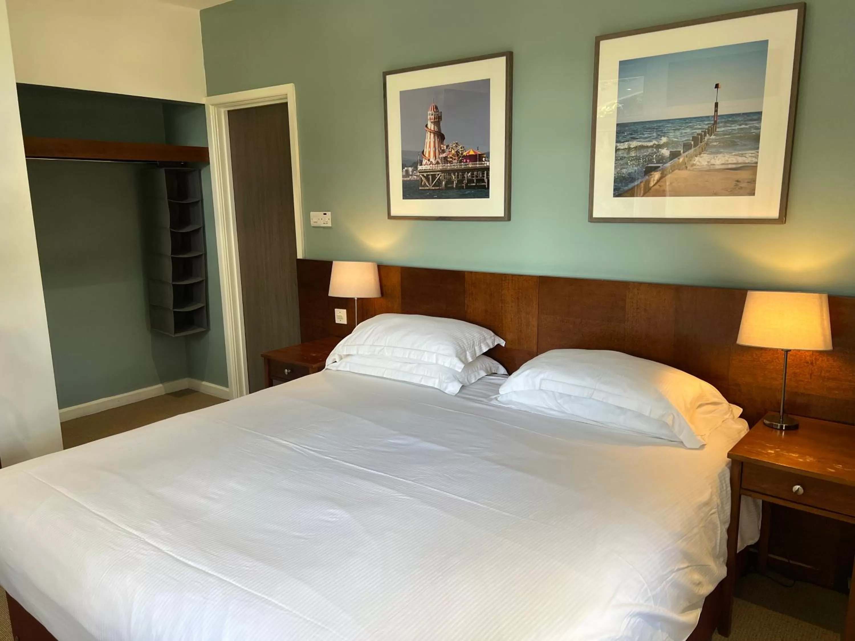 Bedroom, Bed in The Lodge At Meyrick Park