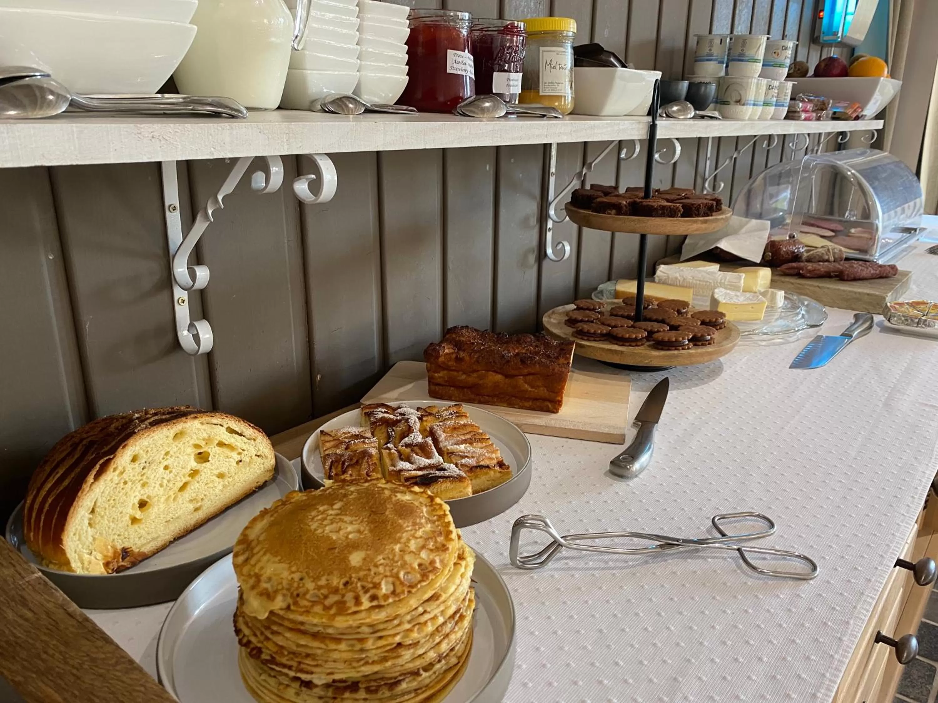 Buffet breakfast, Food in B&B Le Briquemont