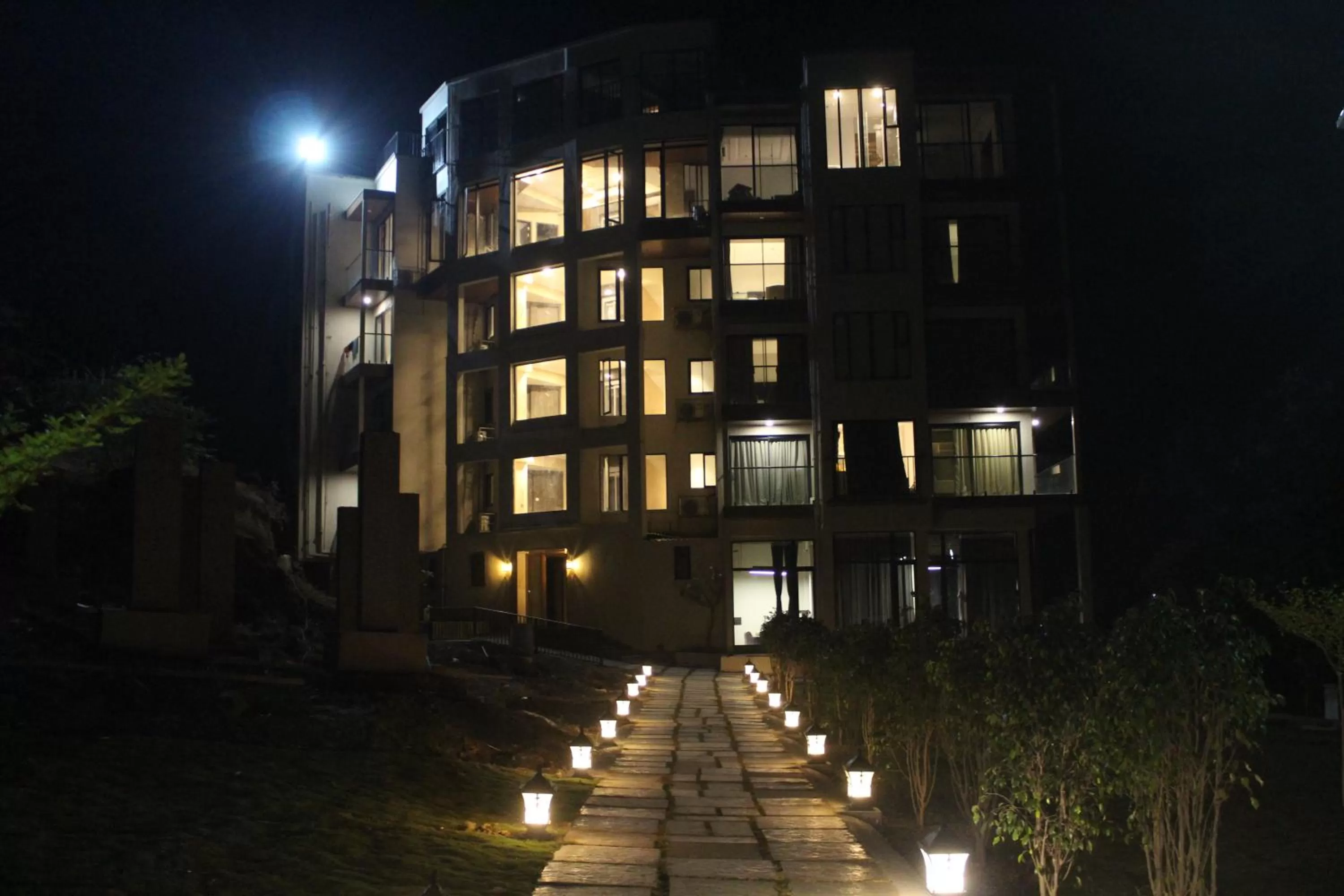 Property Building in Paraiso Resort & Club