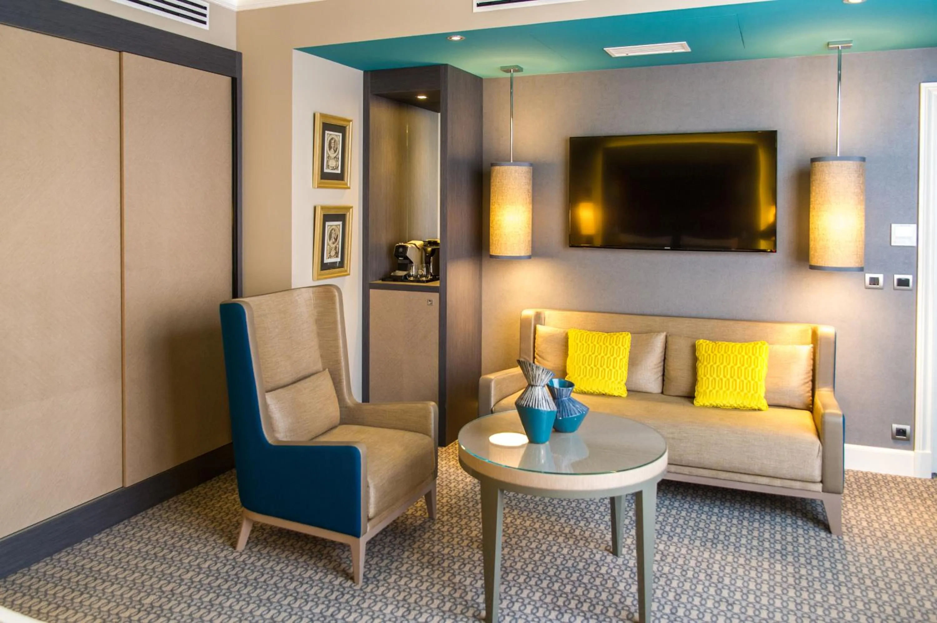 Living room in Hôtel Alchimy