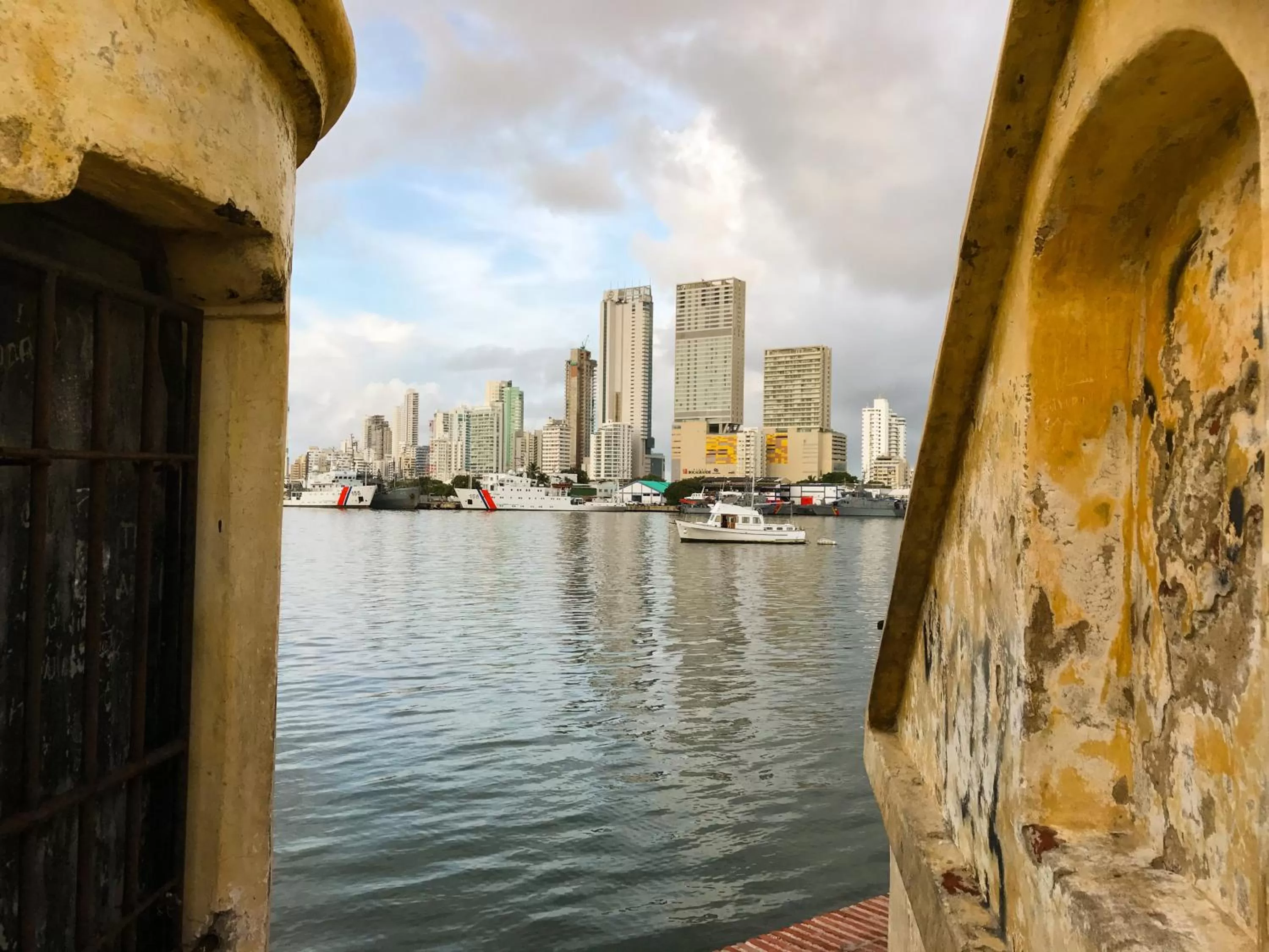 Neighbourhood in Mansion Bahia Manga