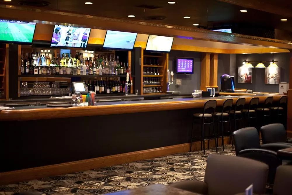 Restaurant/places to eat in Westlock Inn & Conference Centre