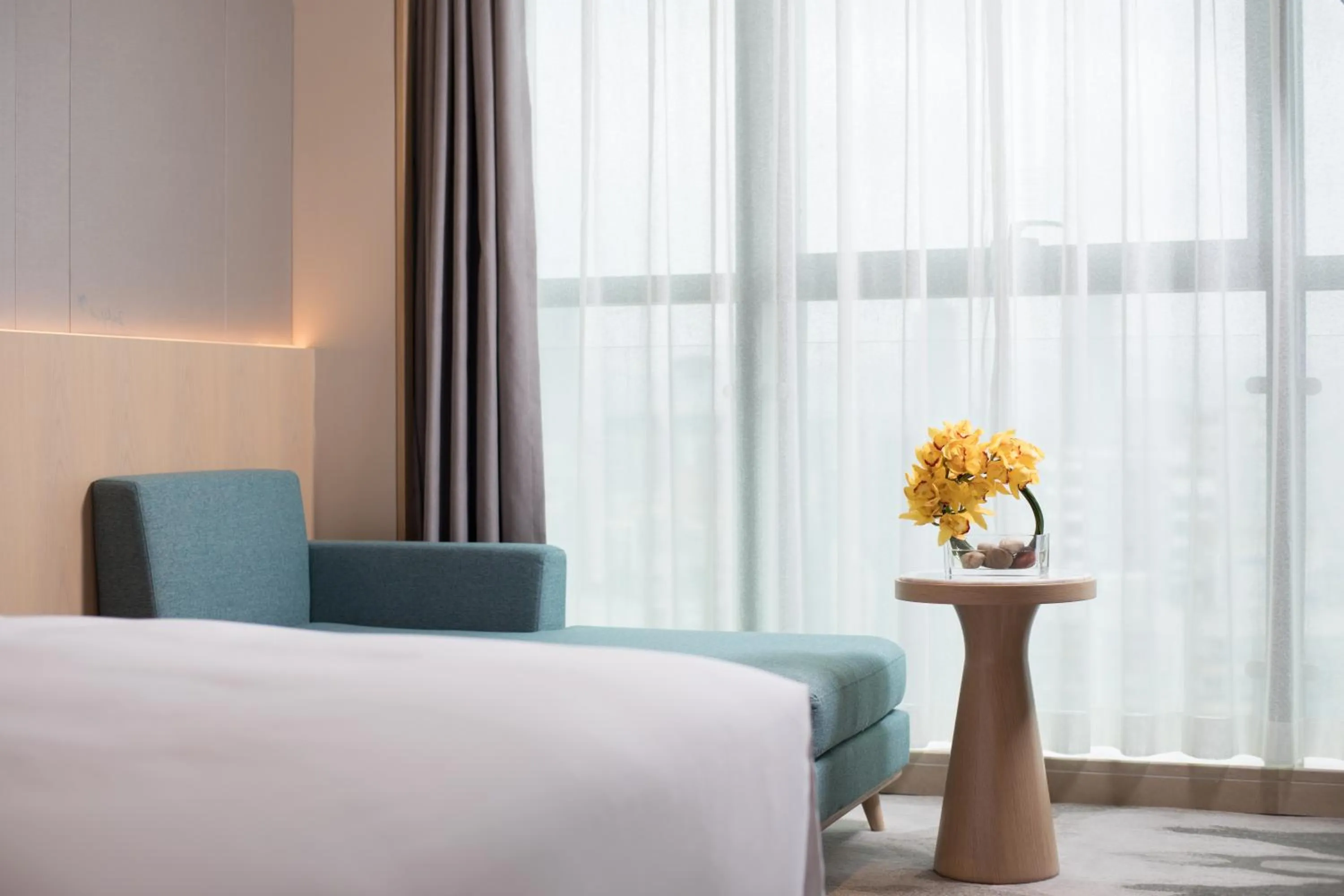 Bedroom, Bed in Holiday Inn Guiyang City Center by IHG