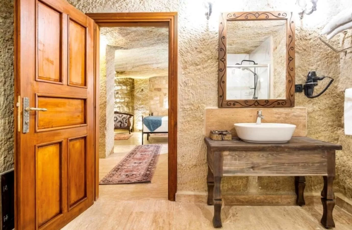 Photo of the whole room in Uzay Cave Suite Hotel