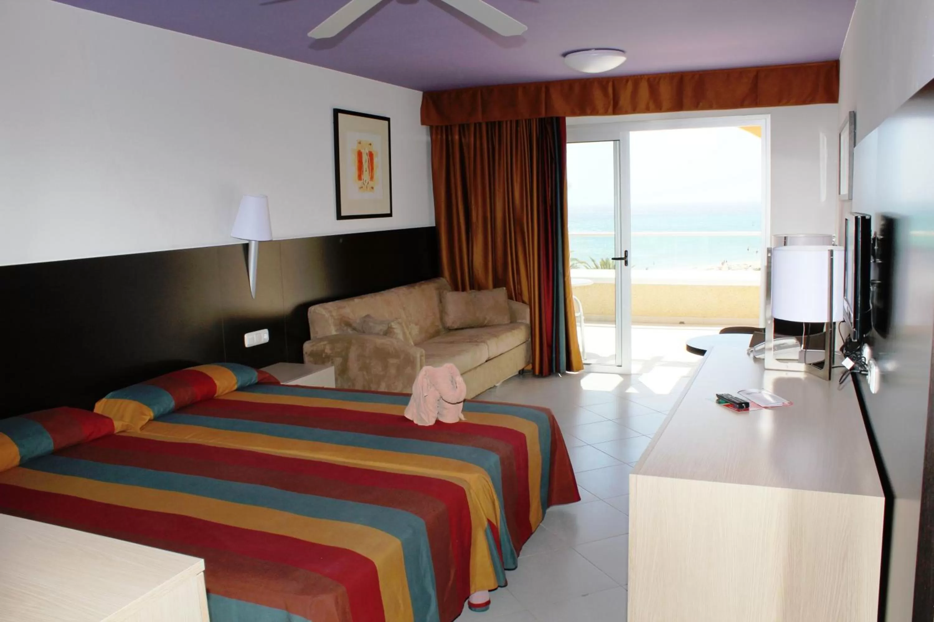 Single Room with Sea View in SBH Monica Beach Resort
