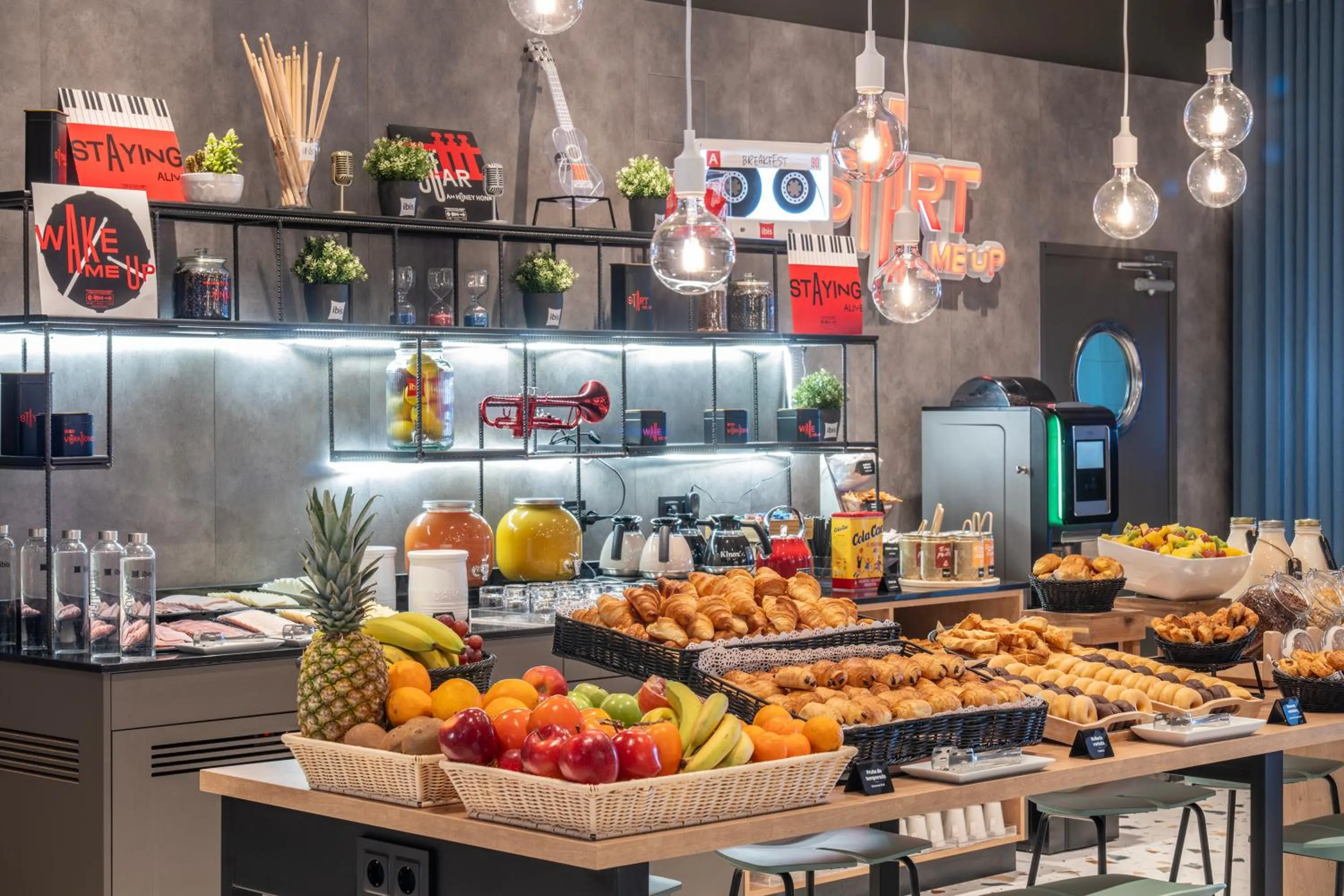 Breakfast in Ibis Madrid Aeropuerto Barajas