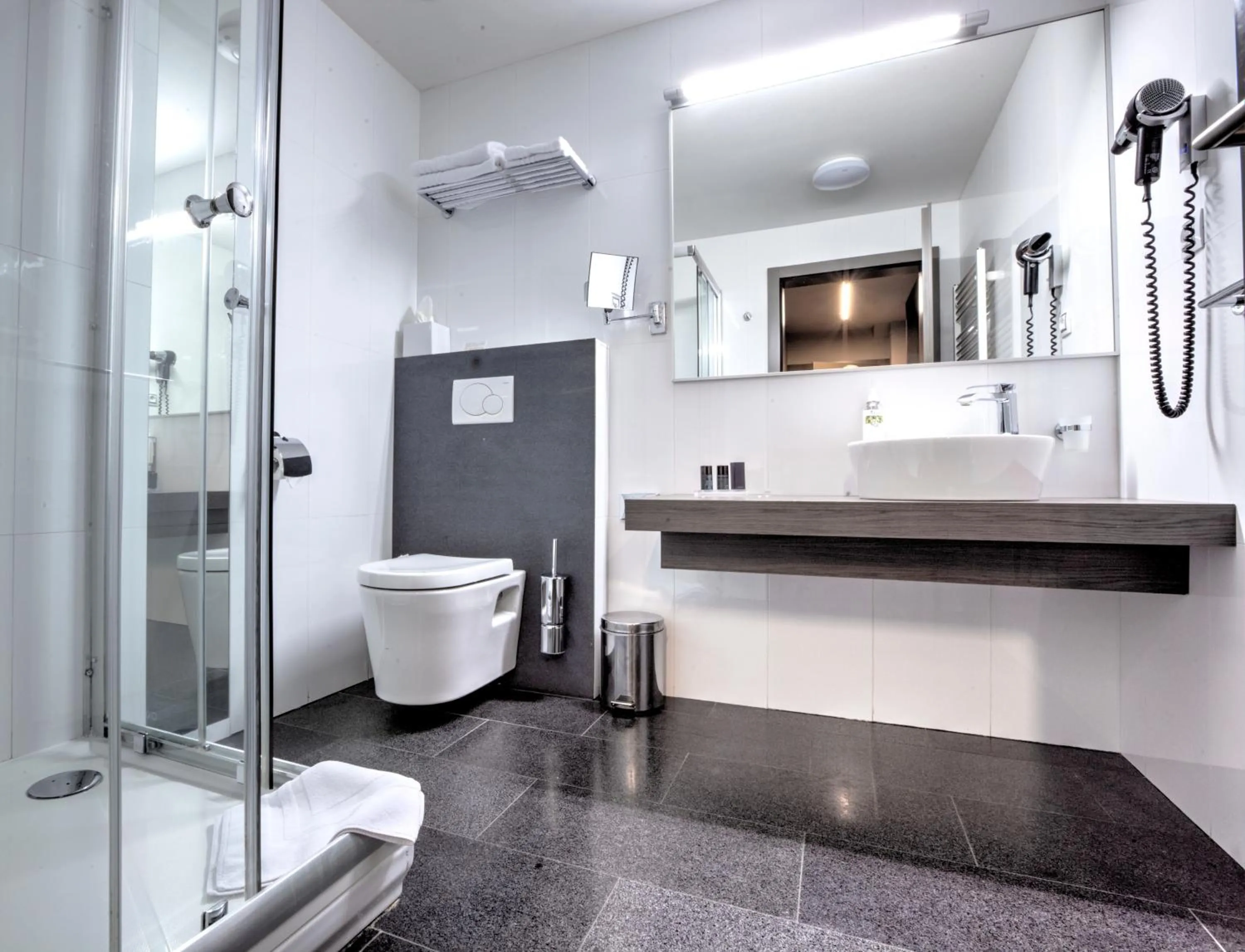 Bathroom in Volcano Spa Hotel