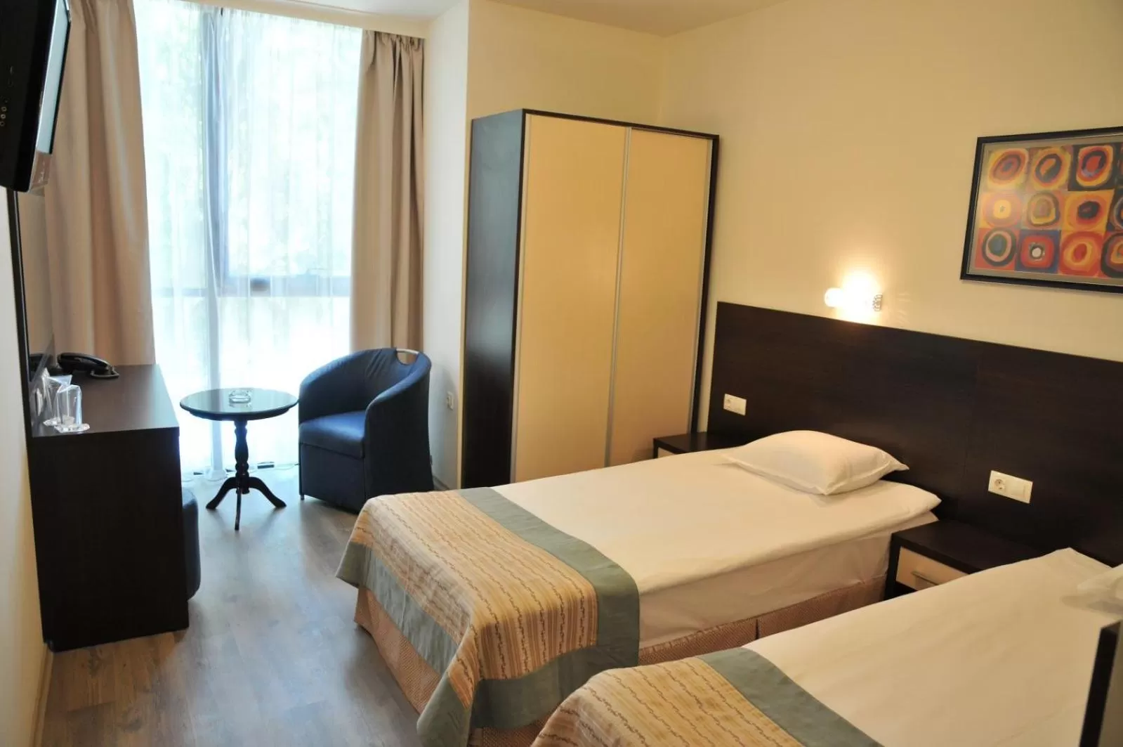 Bed in Hotel Burgas Free University