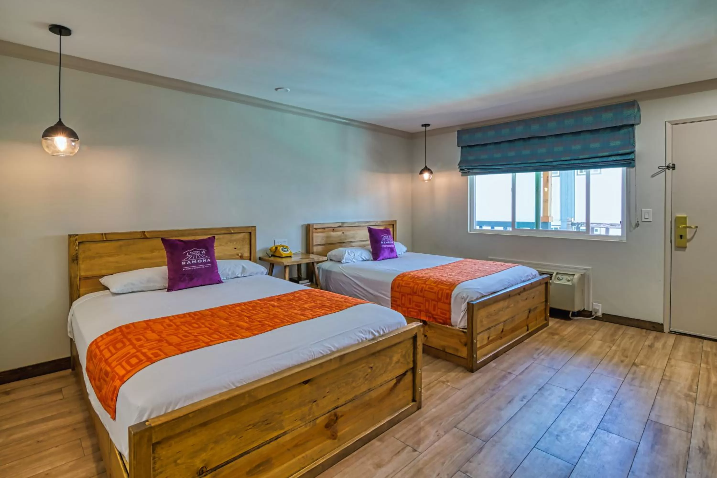 Bed in Ramona Valley Inn