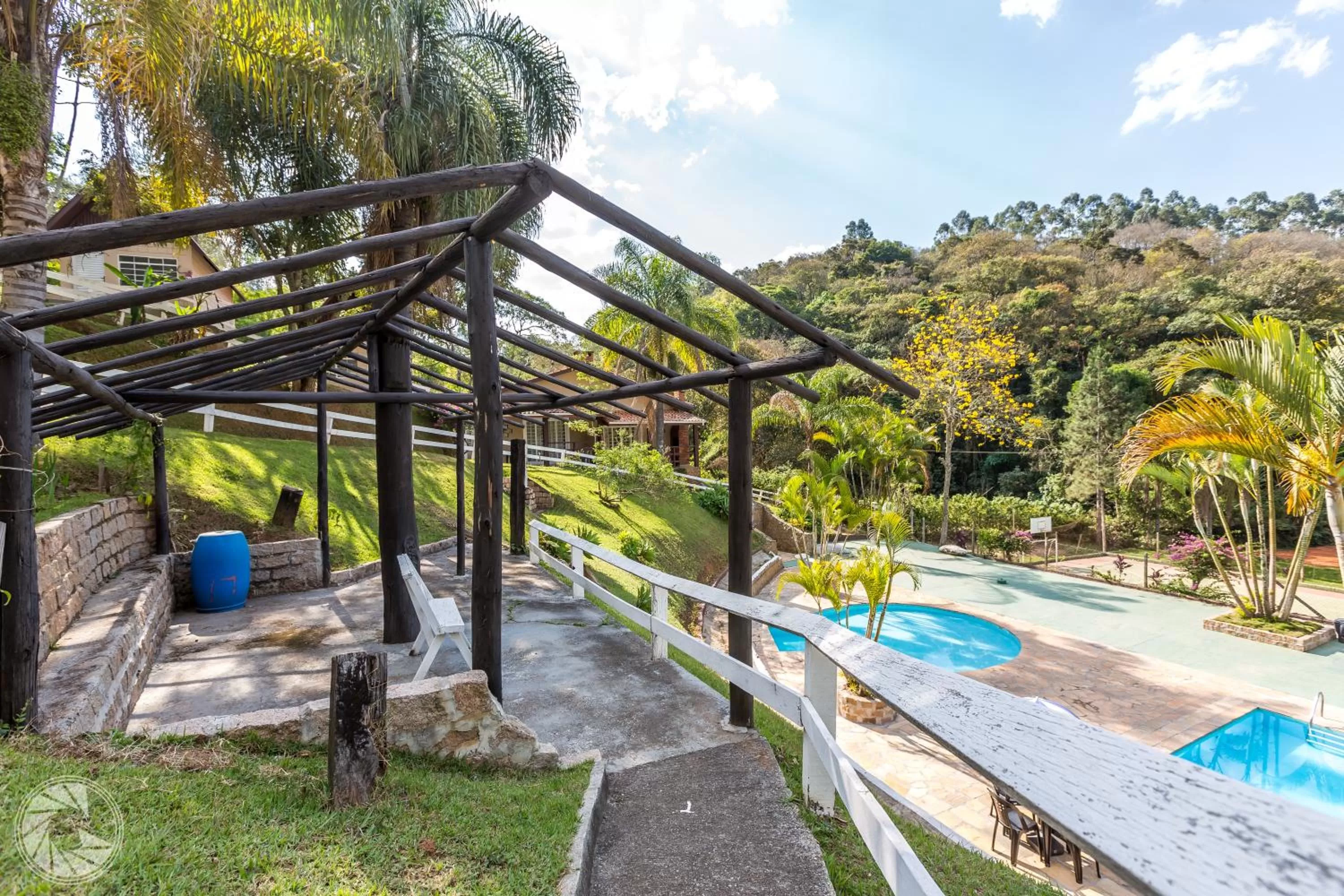 Swimming Pool in Pousada Atibaia