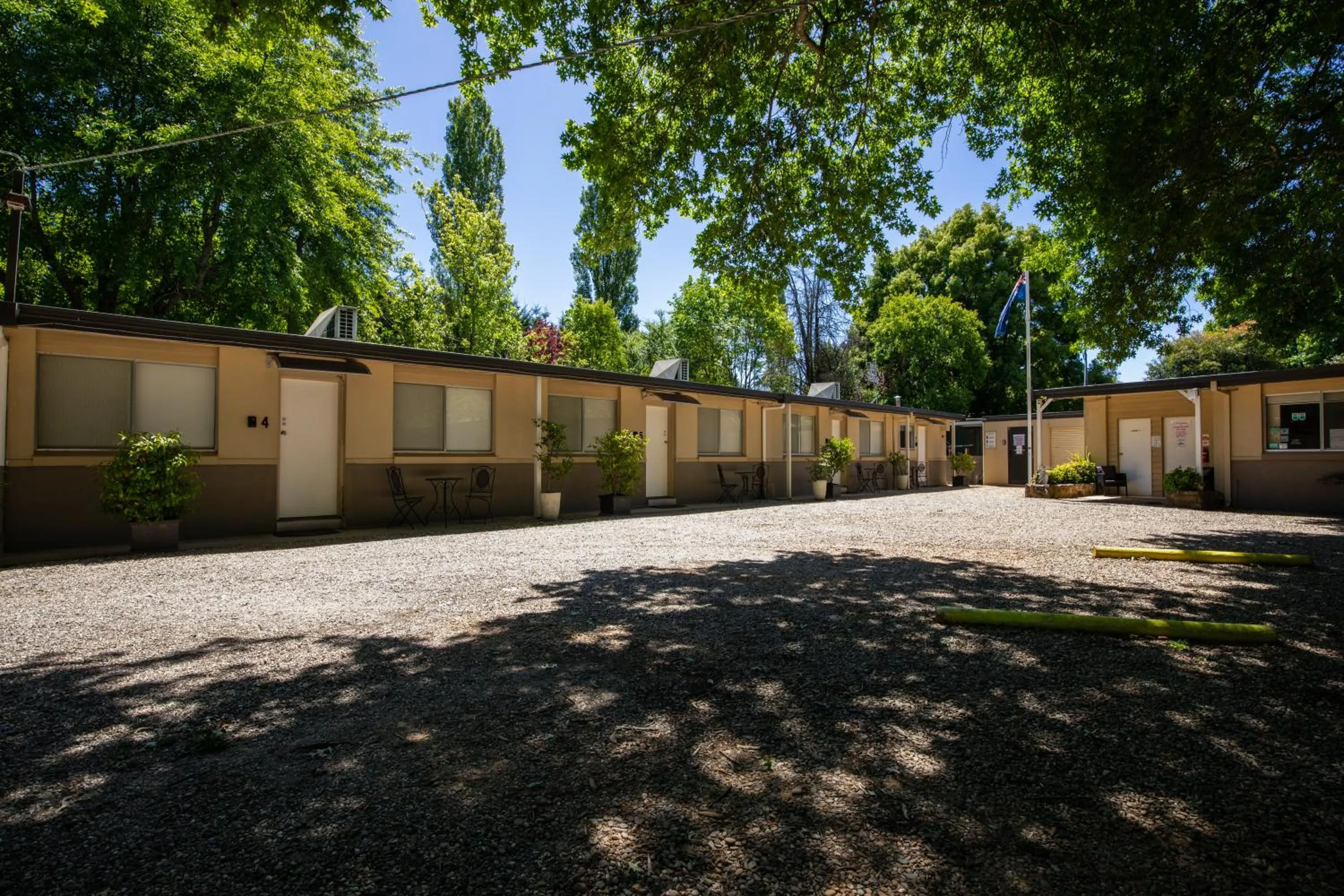 2 Bedroom Apartment with Pool & Garden View (rooms 2,4) in Adina Lodge Holiday Apartments