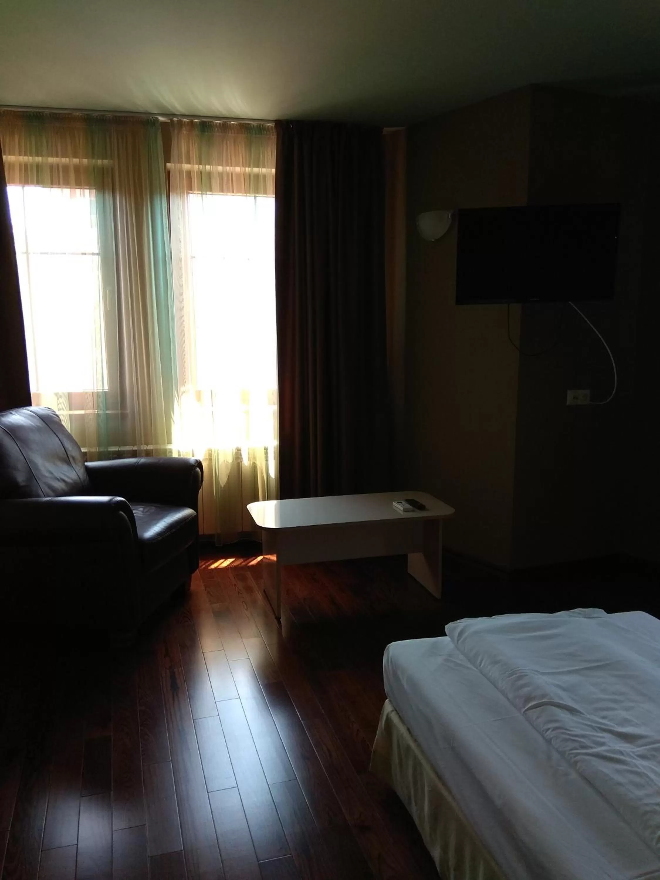 Roots Hotel and Wine Bar