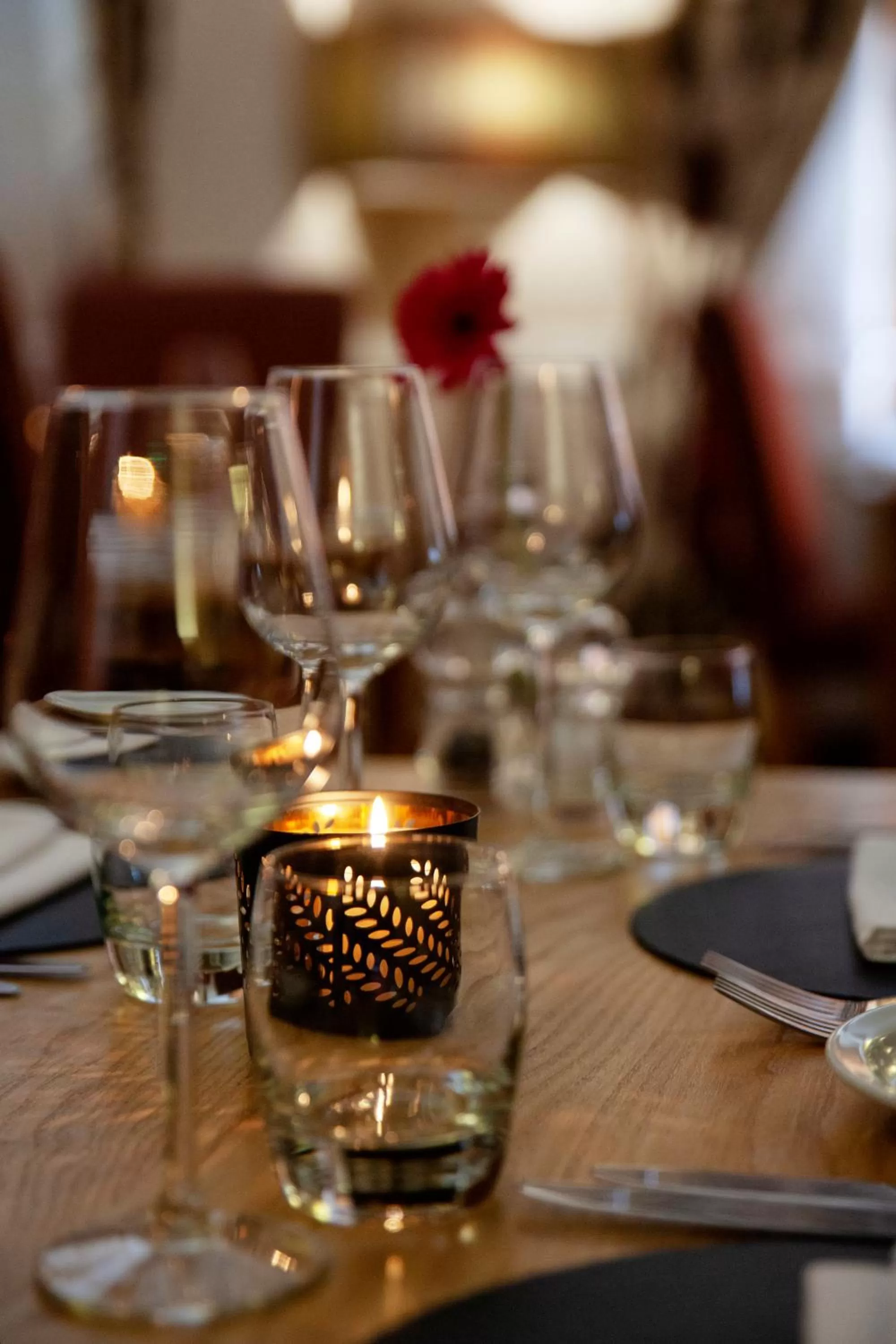 Food and drinks in Three Salmons Hotel