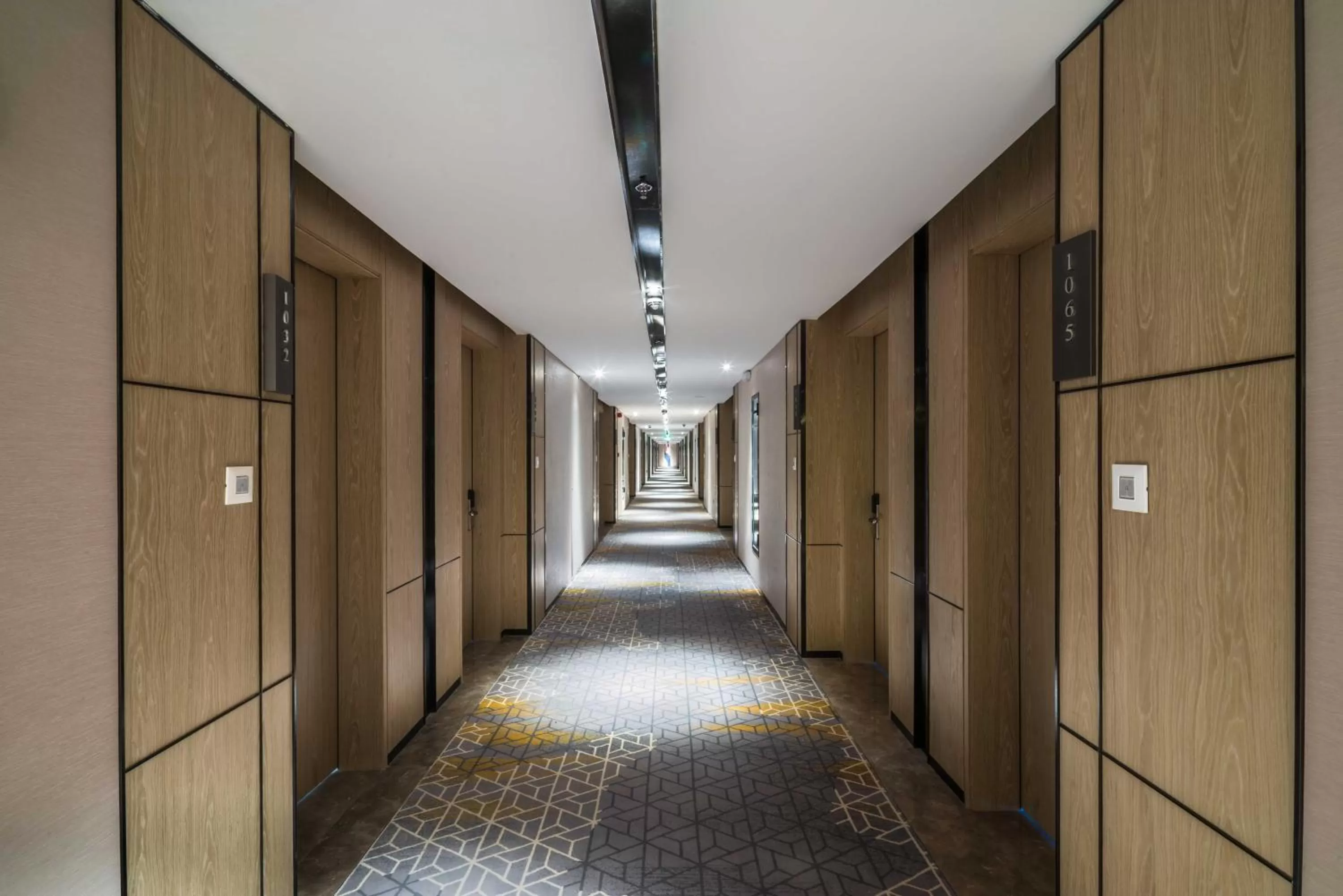 Property building in Aber Al Takhassusi