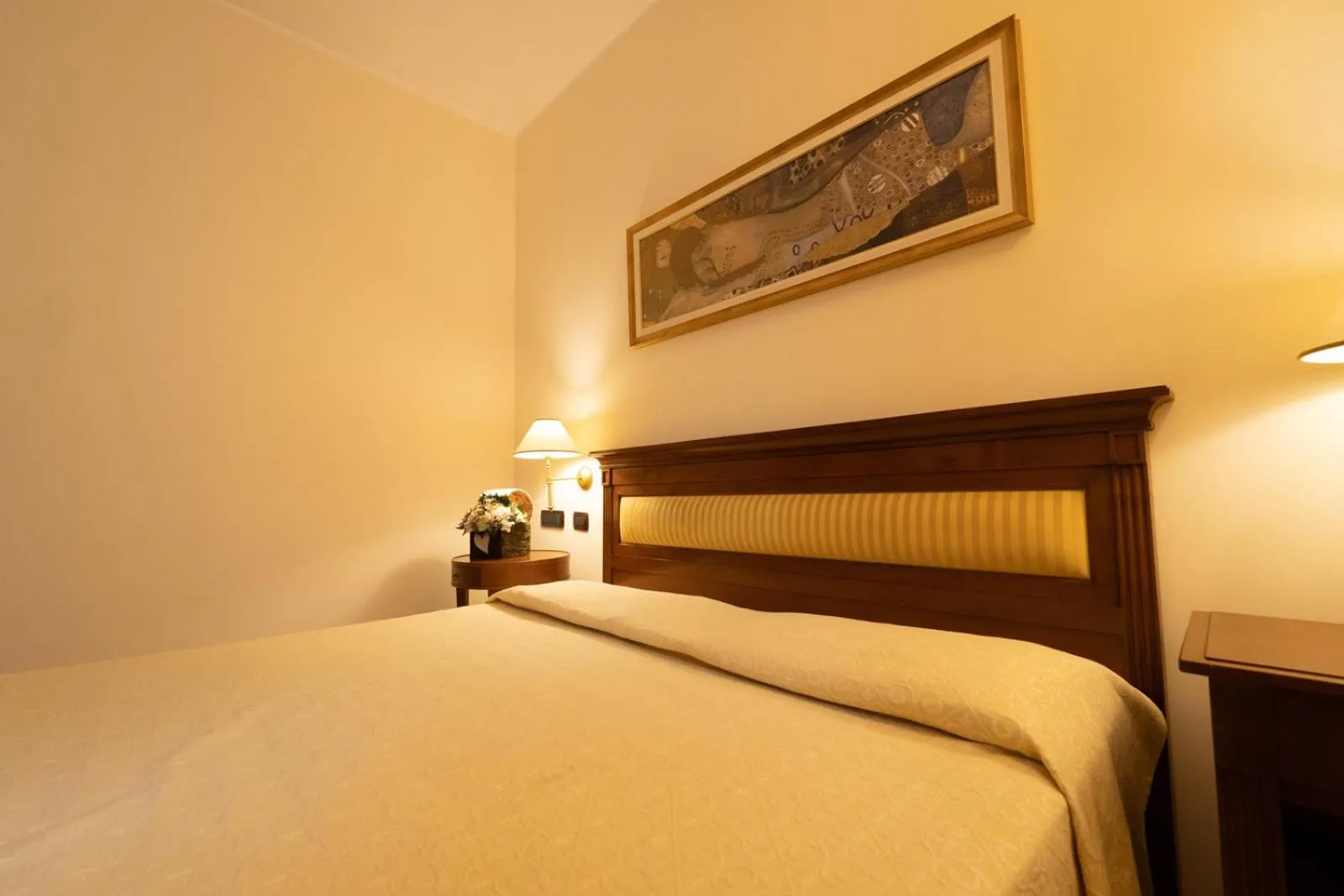 Bedroom, Bed in Hotel Ristorante Vecchia Vibo