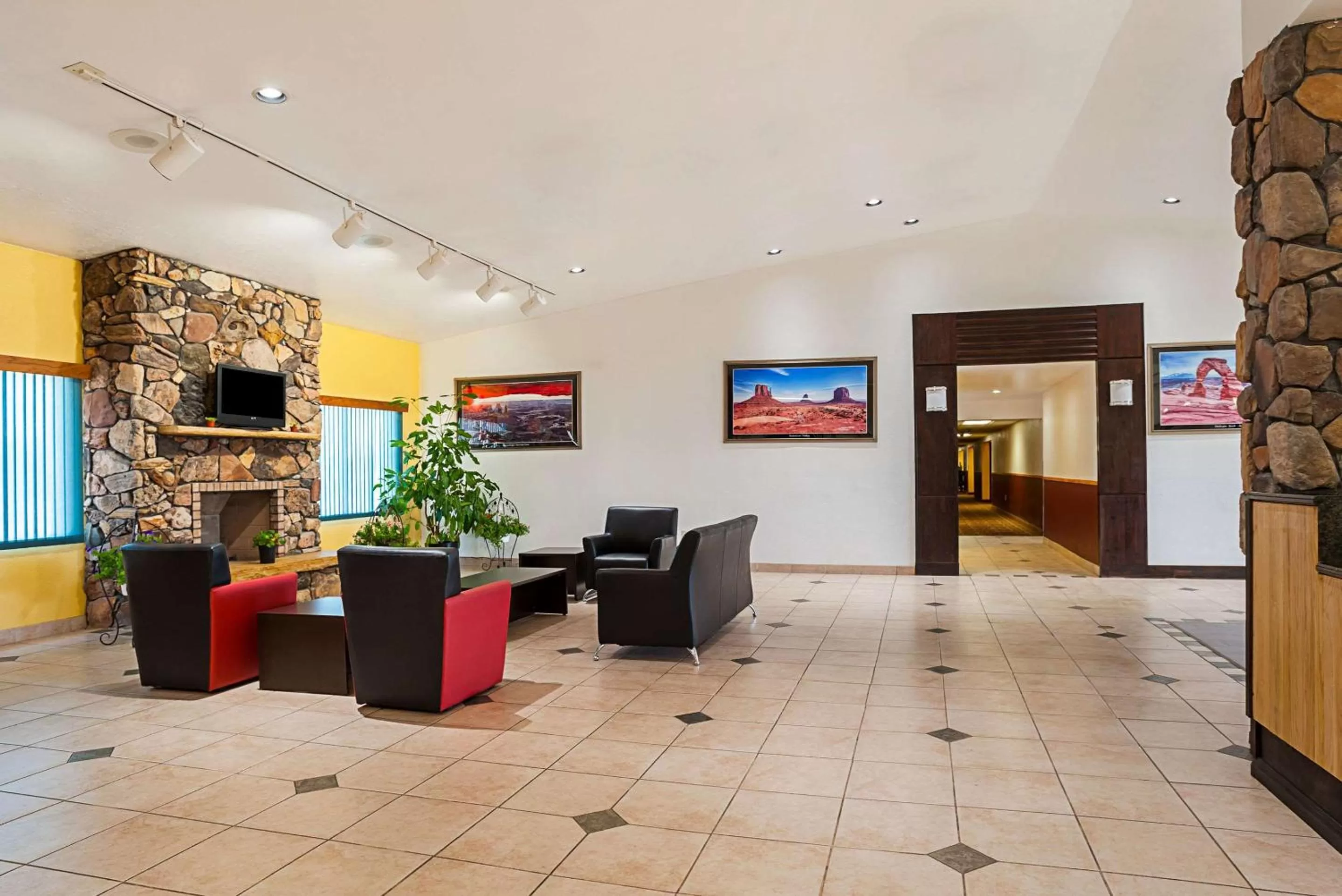 Lobby or reception in Rodeway Inn & Suites Blanding
