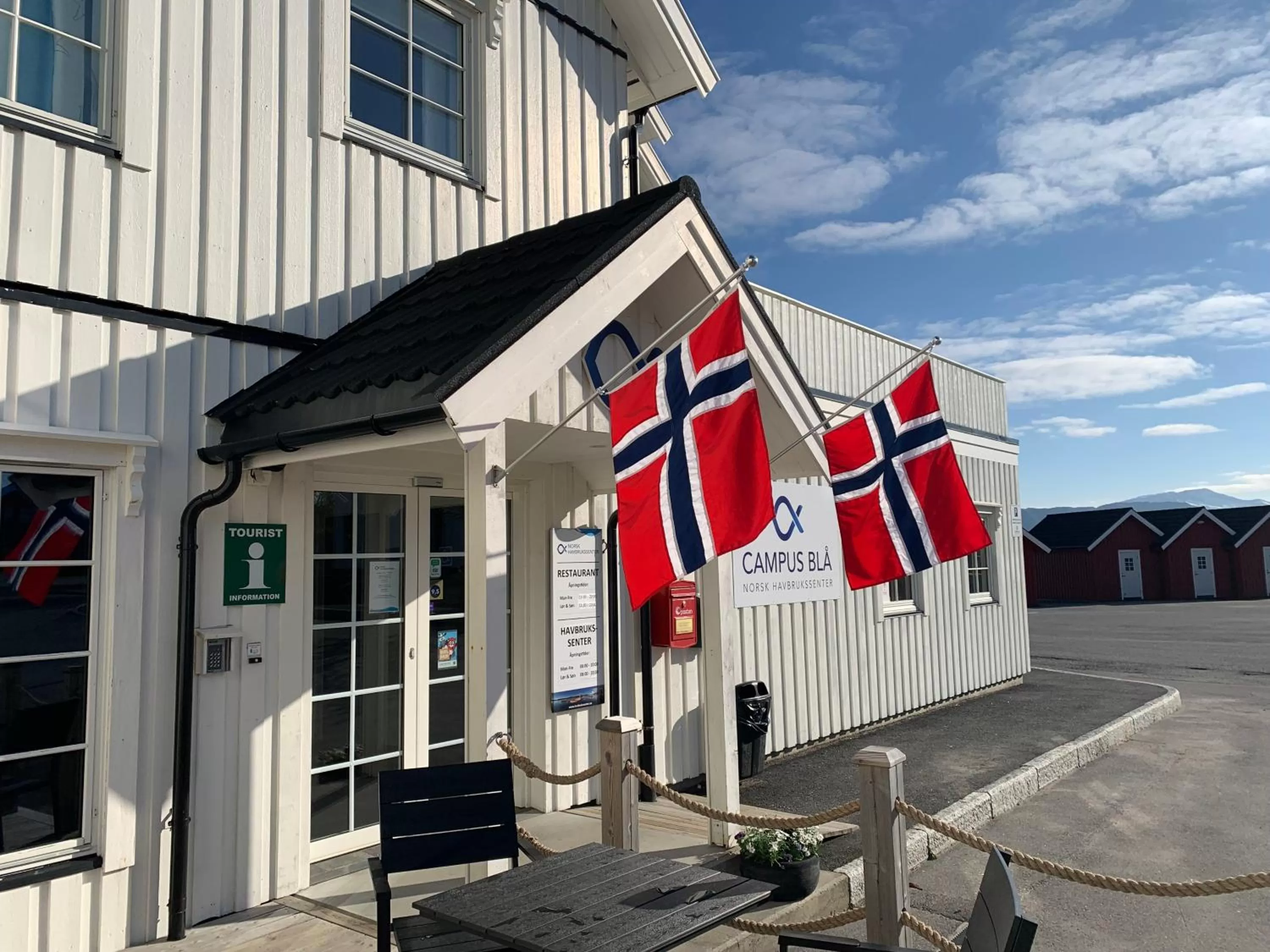 Restaurant/places to eat in Norsk Havbrukssenter - Rorbuer