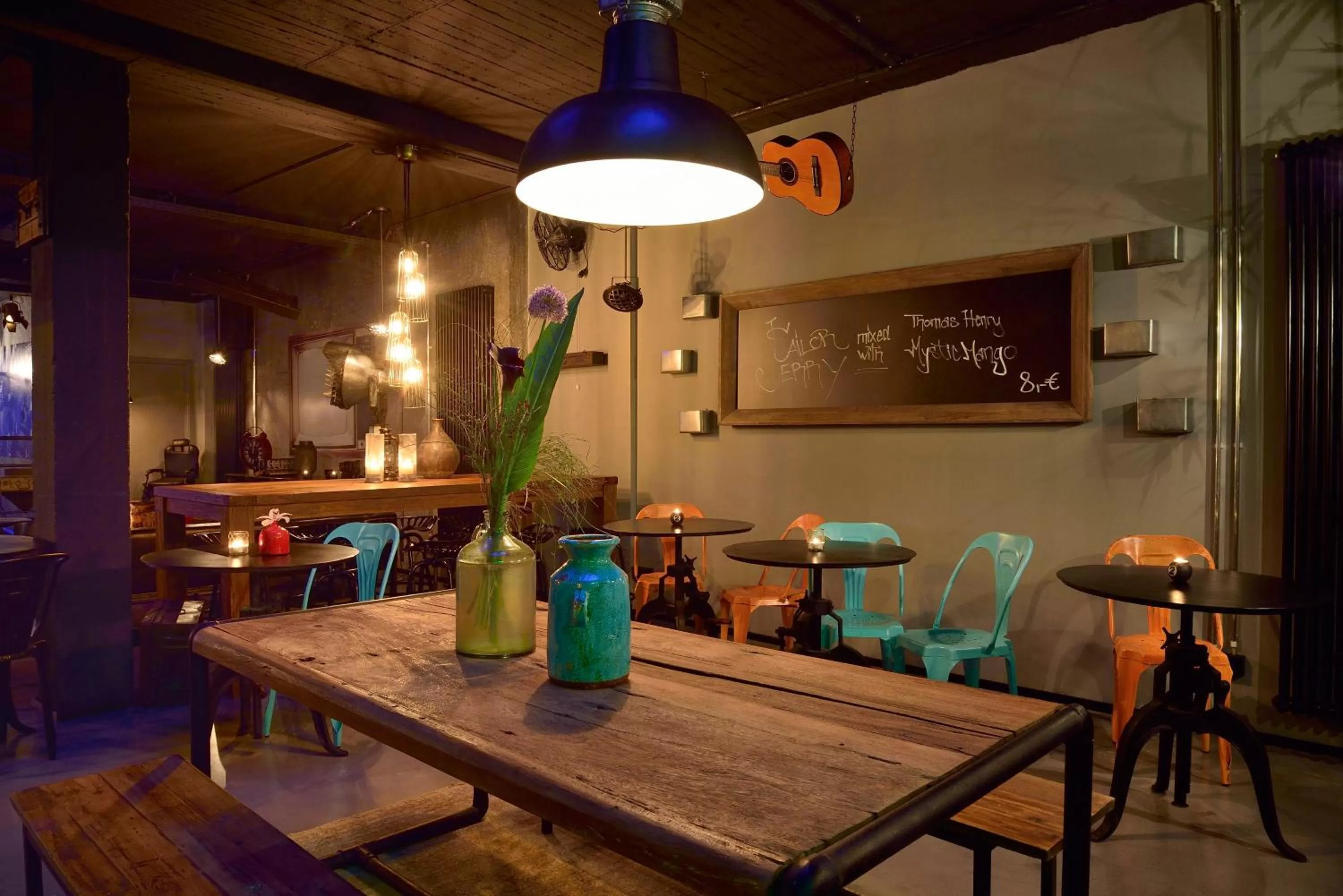 Lounge or bar in Staytion Urban City Hotel Mannheim