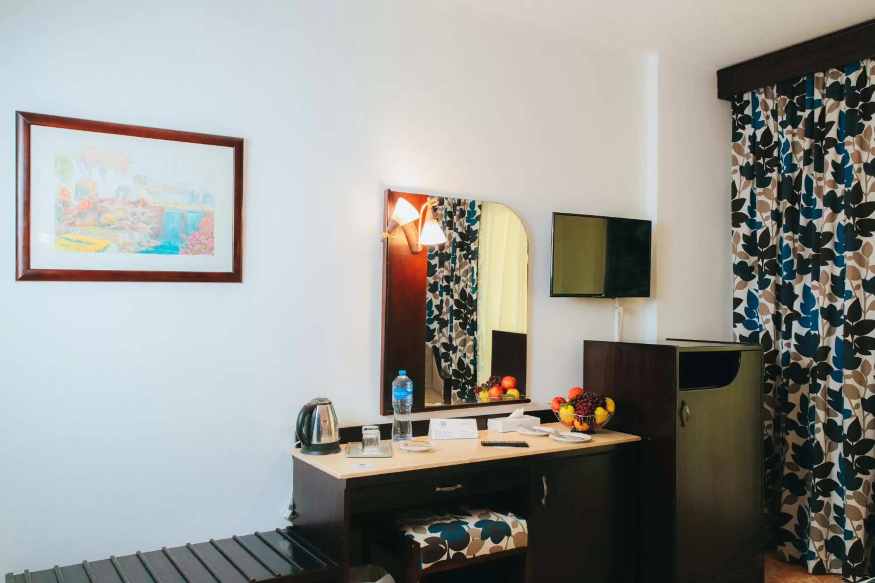 TV and multimedia, TV/Entertainment Center in Aracan Portsaid