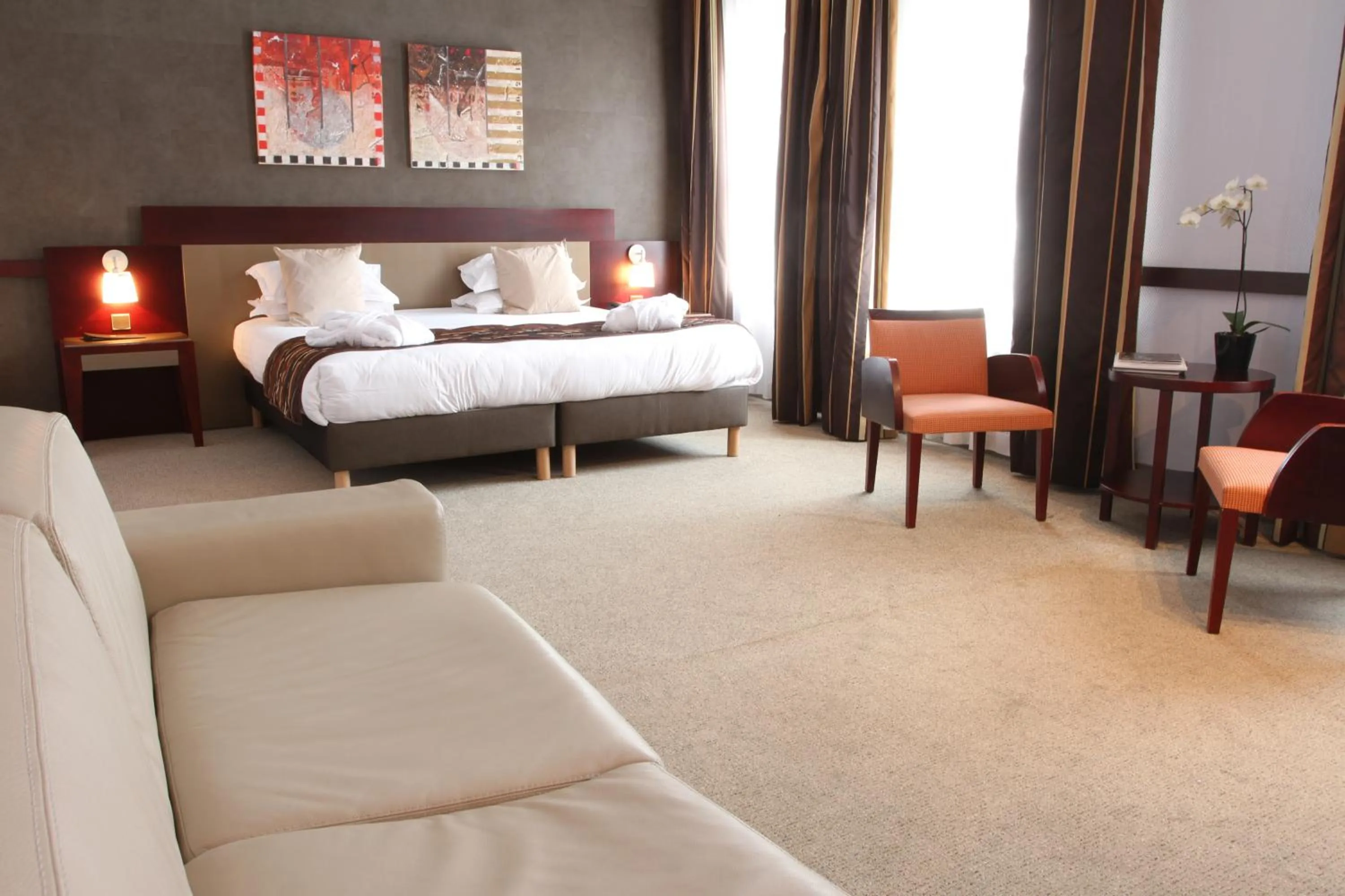 Bedroom, Bed in Alliance Lille - Couvent Des Minimes