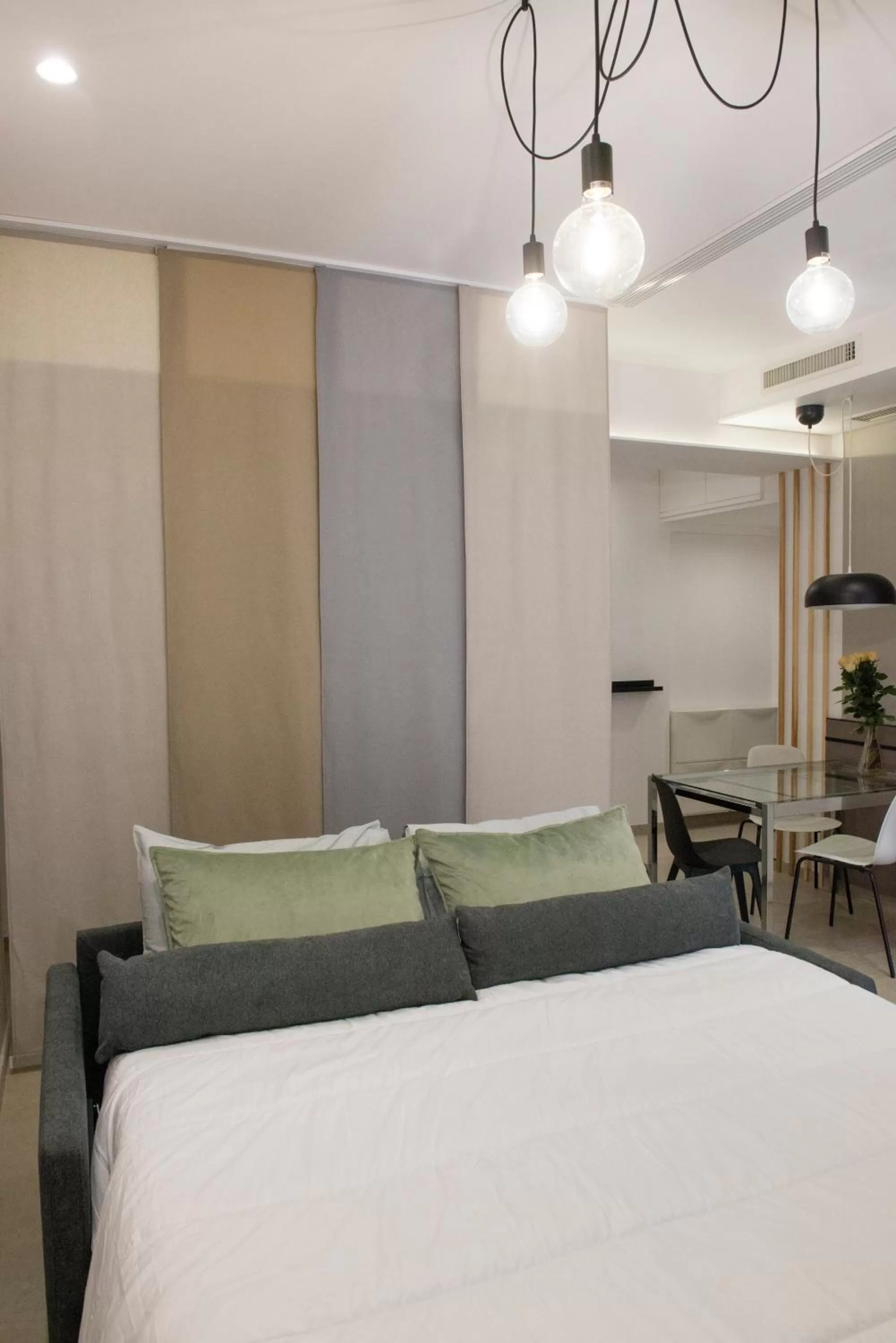 Night, Bed in Leflole Residence B&B