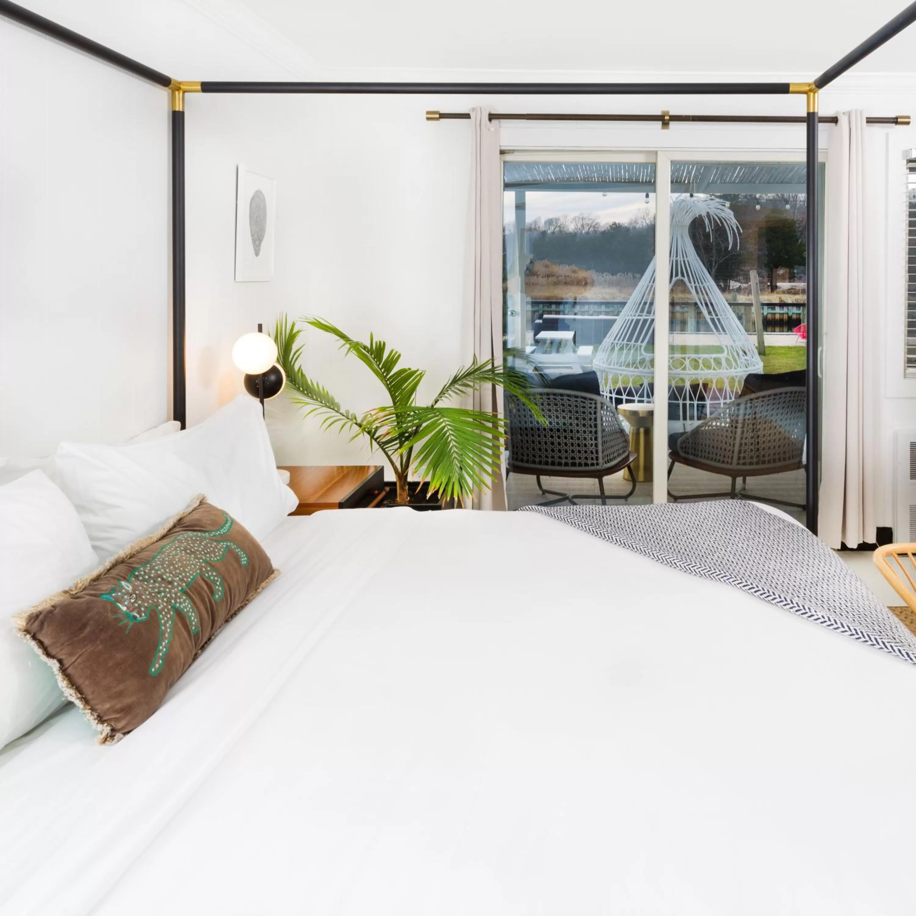 Deluxe Suite in Aqua by American Beech - Adults Only