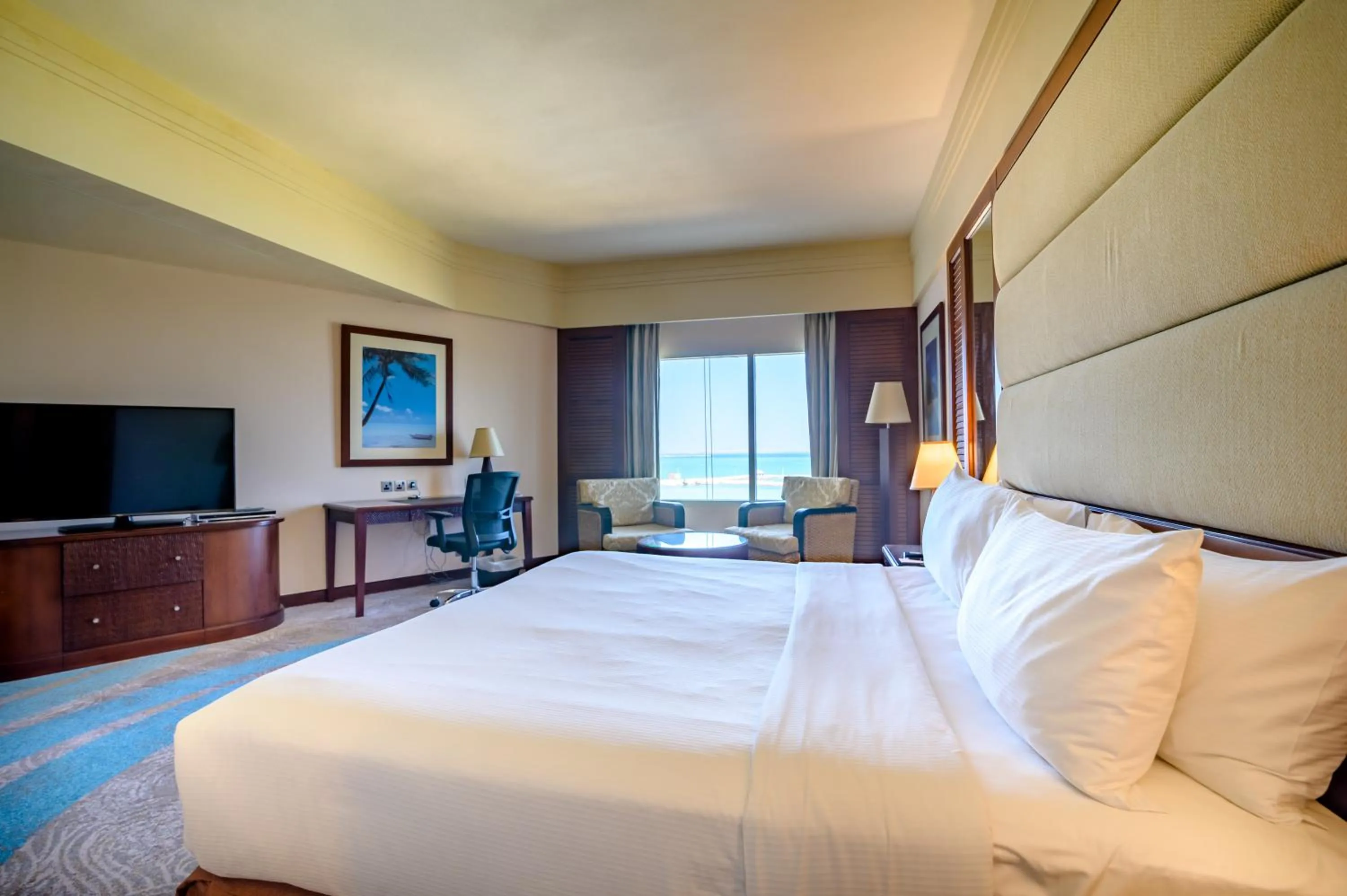 Bed in Danat Jebel Dhanna Resort