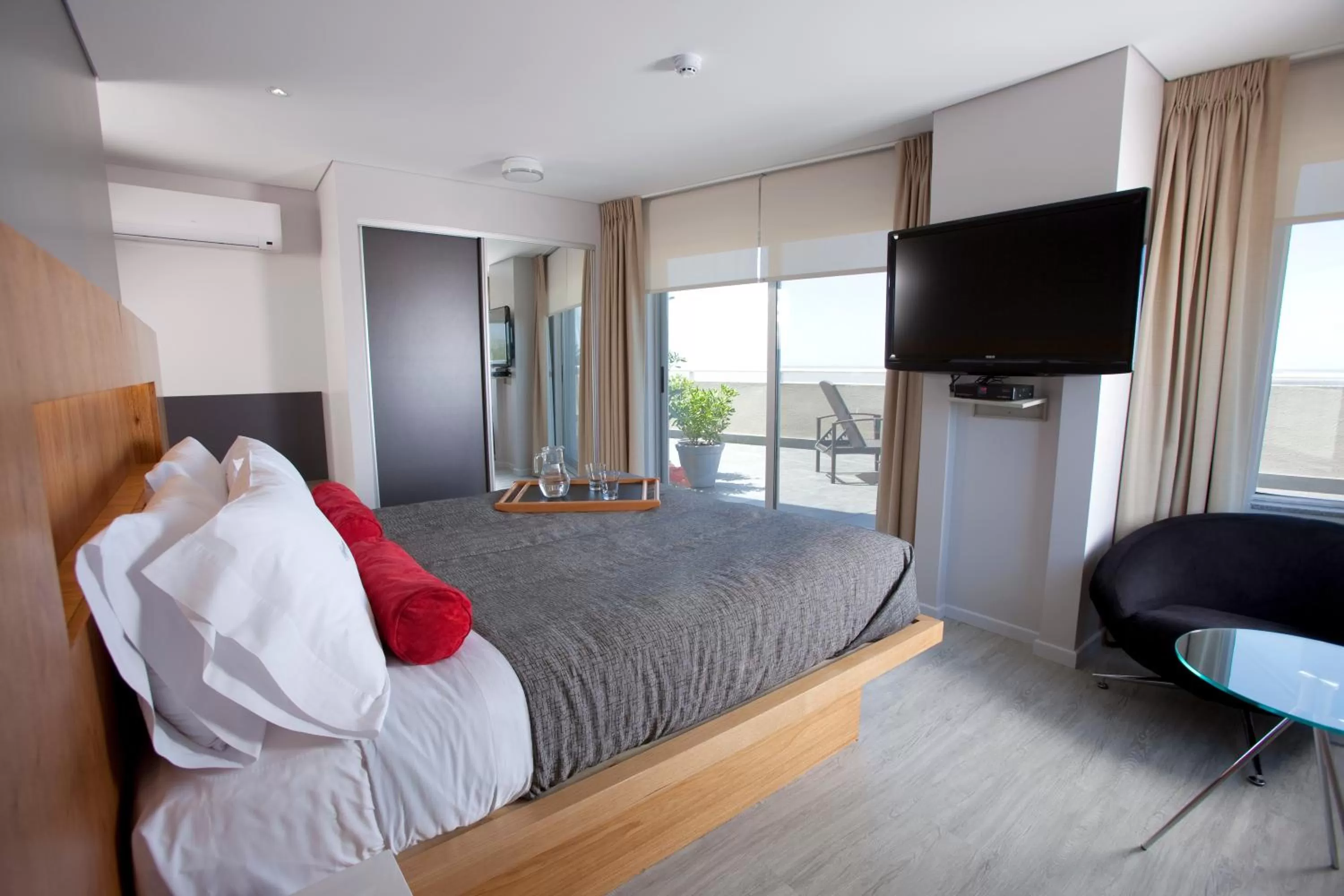 Bedroom in Regency Rambla Design Apart Hotel