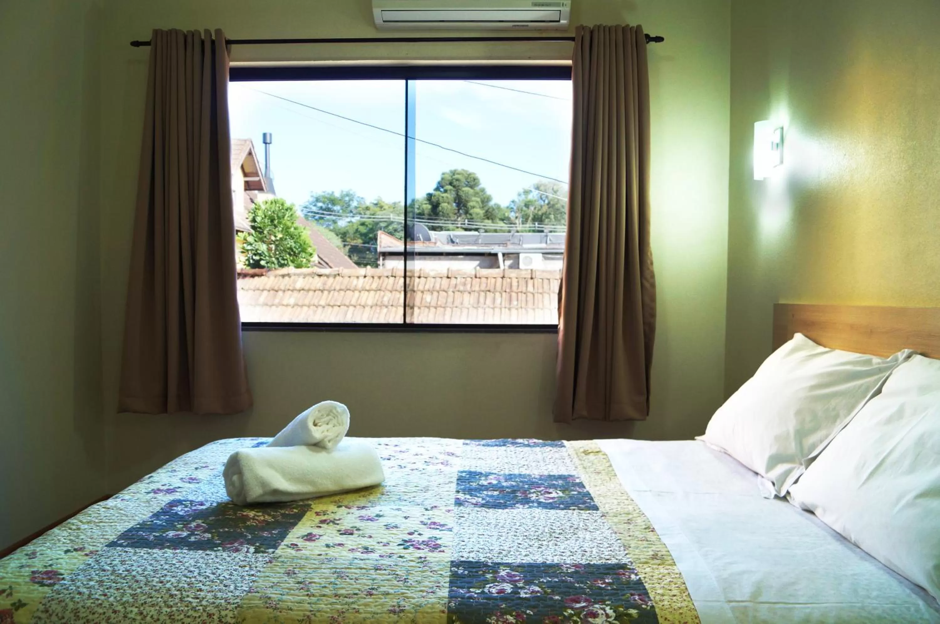 Day, Bed in Hotel Park Haus