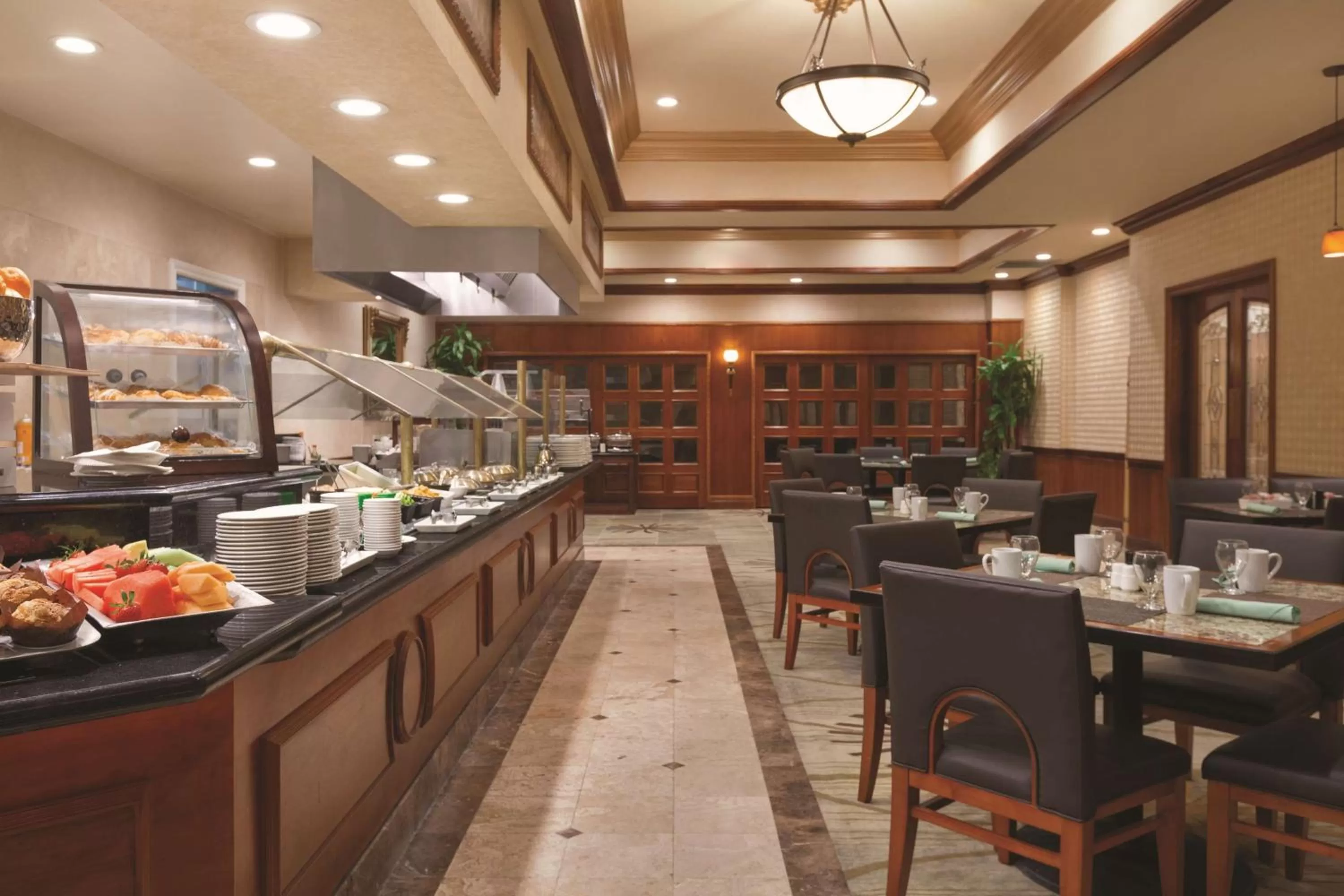 Restaurant/places to eat in Hilton Los Angeles/San Gabriel