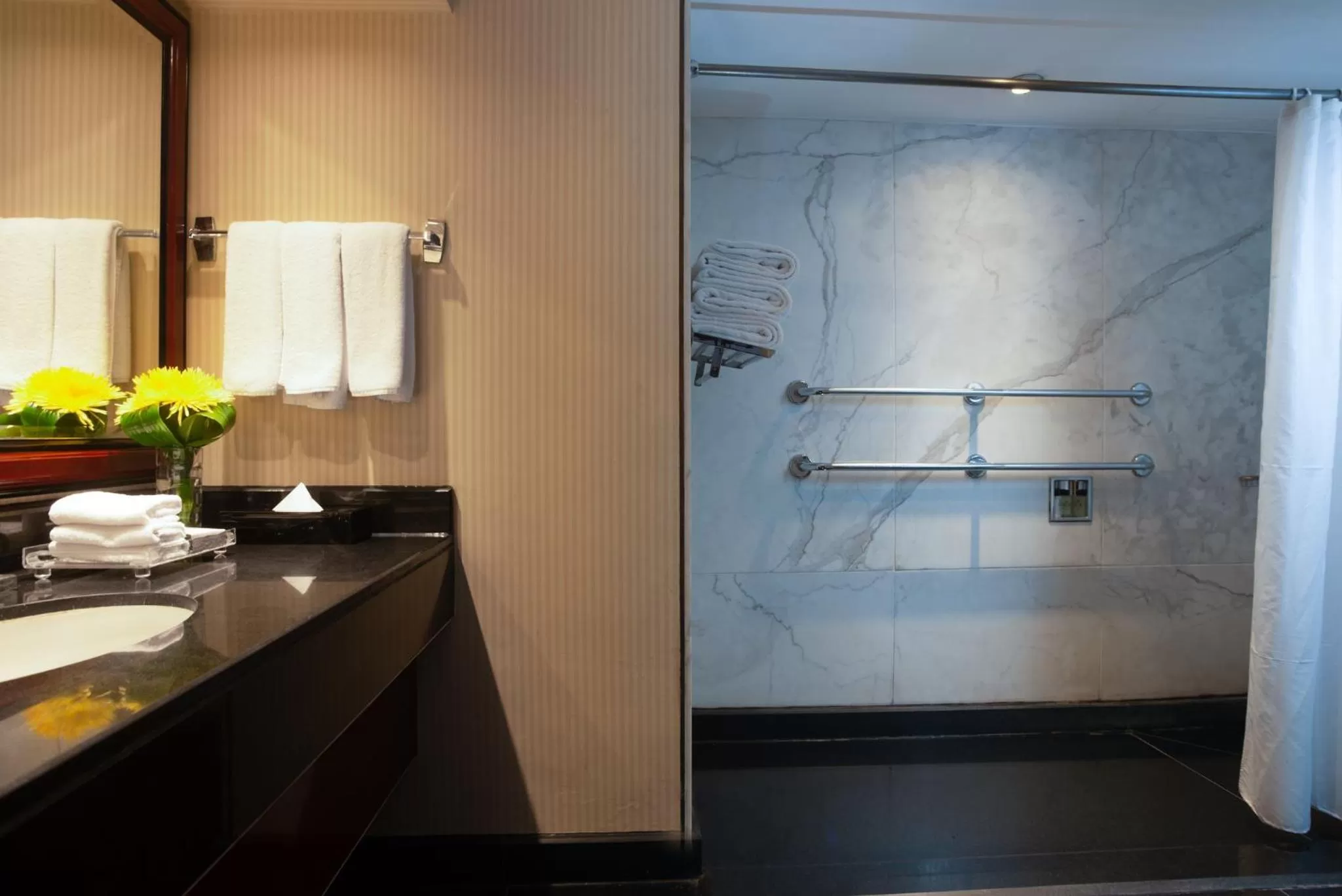 Photo of the whole room in InterContinental Cairo Semiramis by IHG