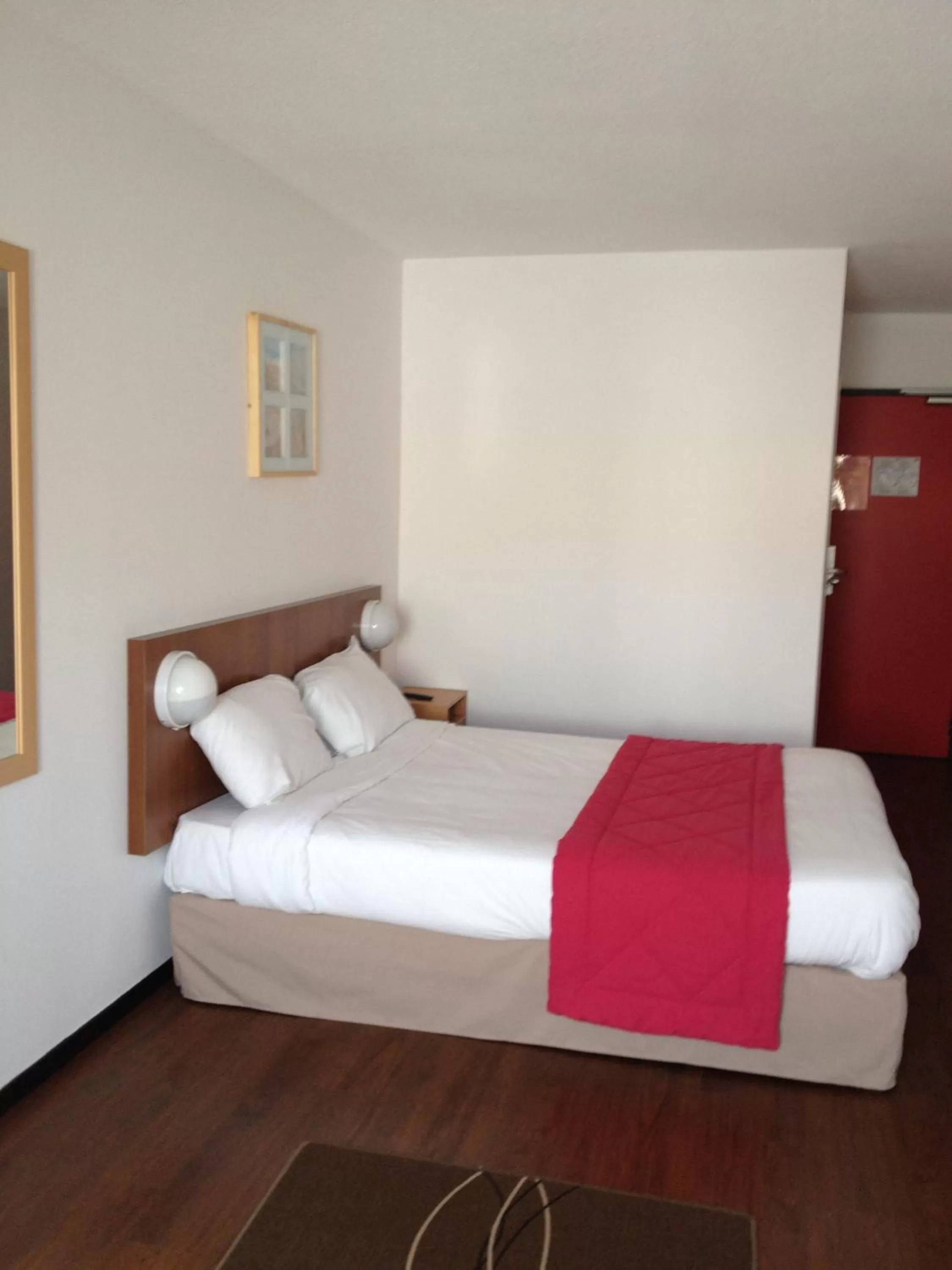 Photo of the whole room, Bed in Hôtel Le Saint Joseph