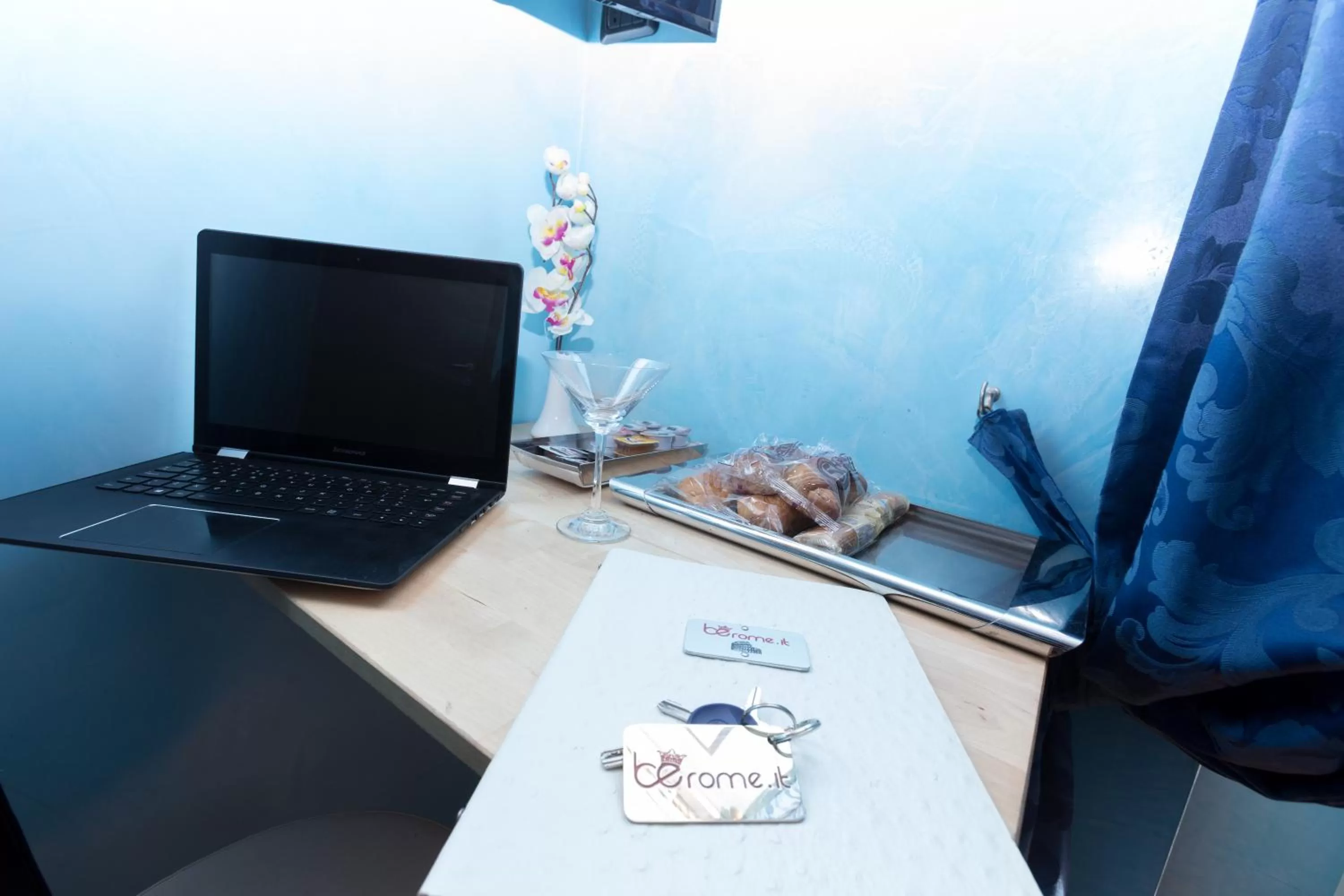 Decorative detail in DomusAmor Colosseo