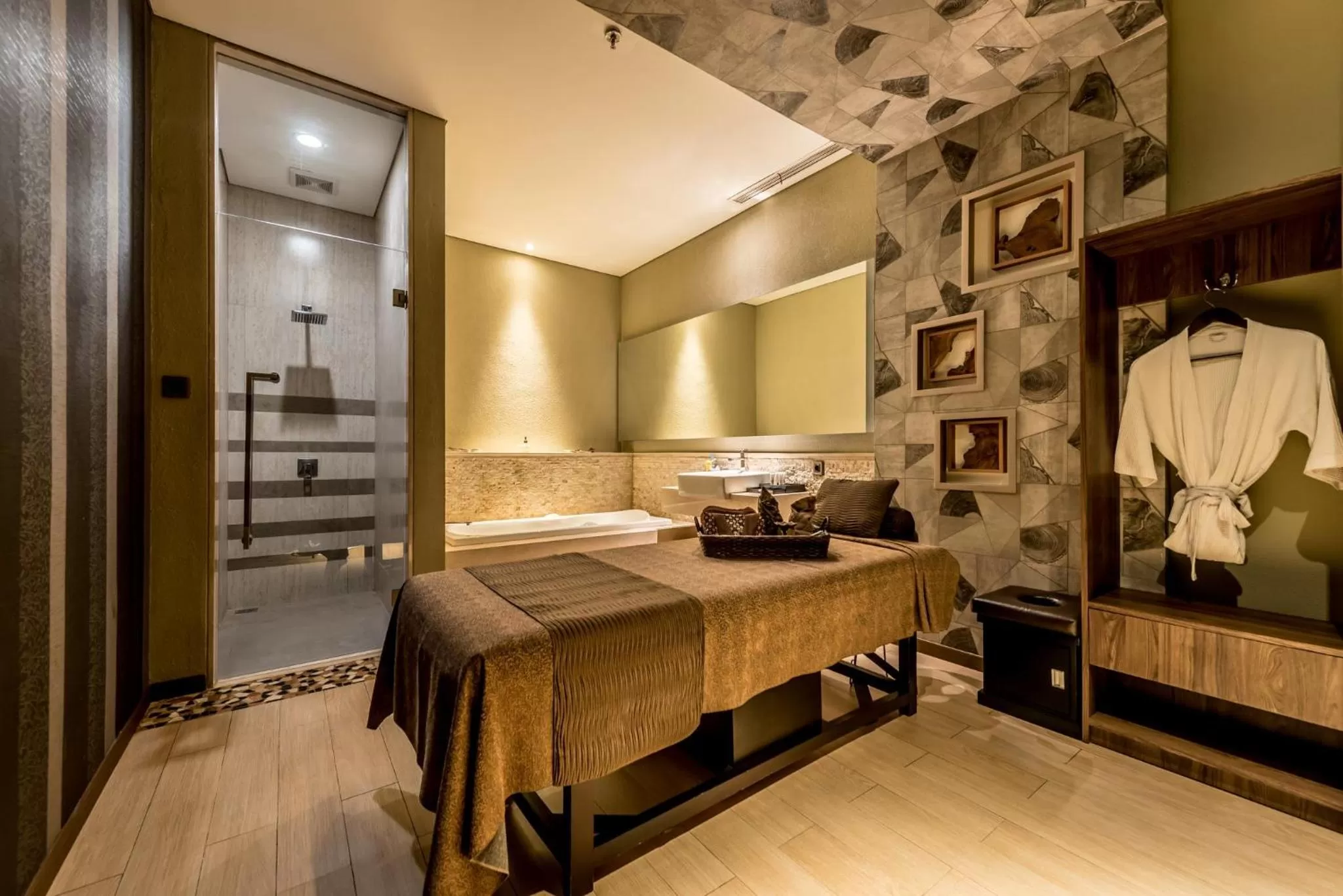 Spa and wellness centre/facilities in Holiday Inn Cikarang Jababeka by IHG