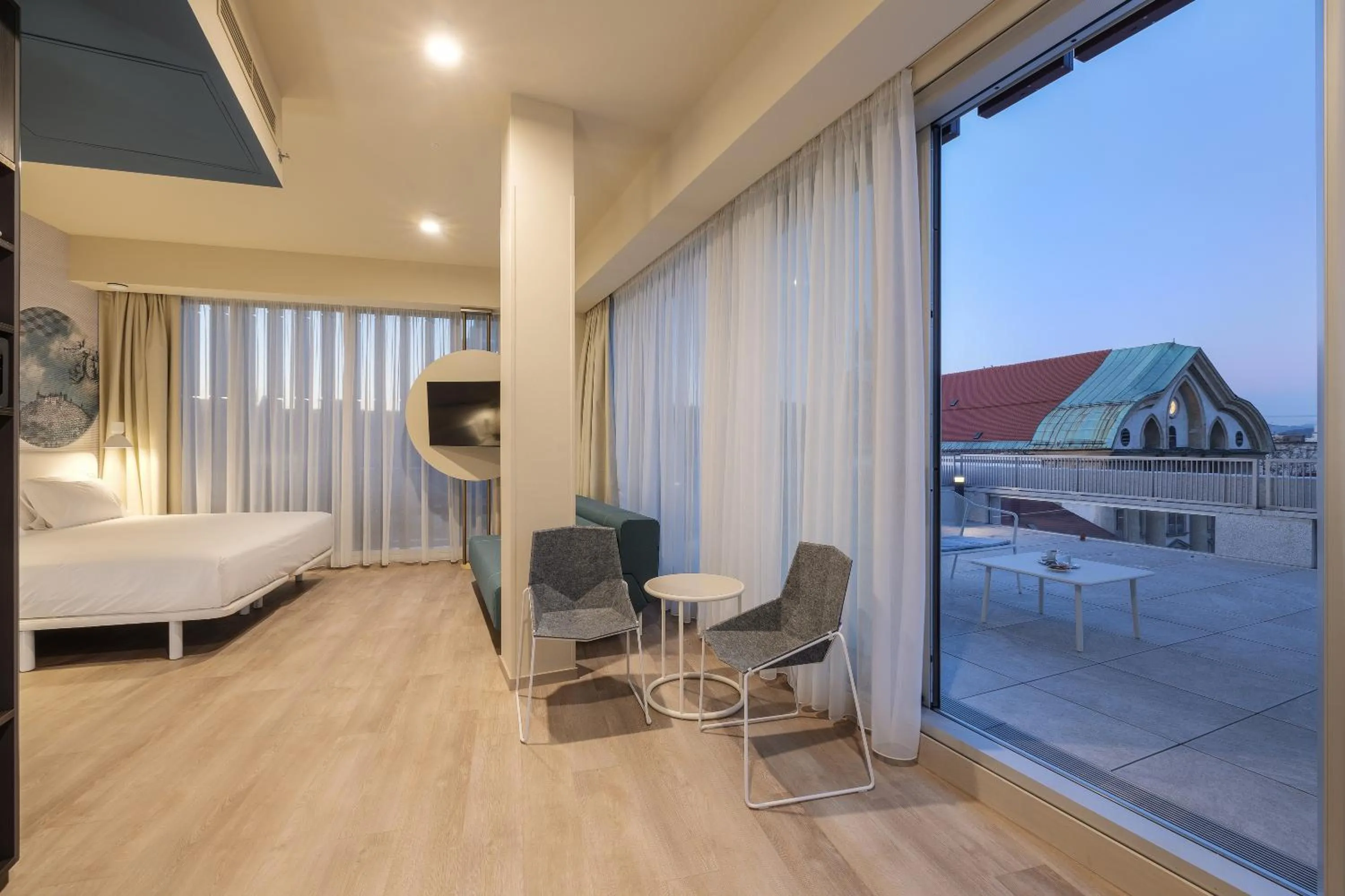 Photo of the whole room, Bed in Occidental Ljubljana