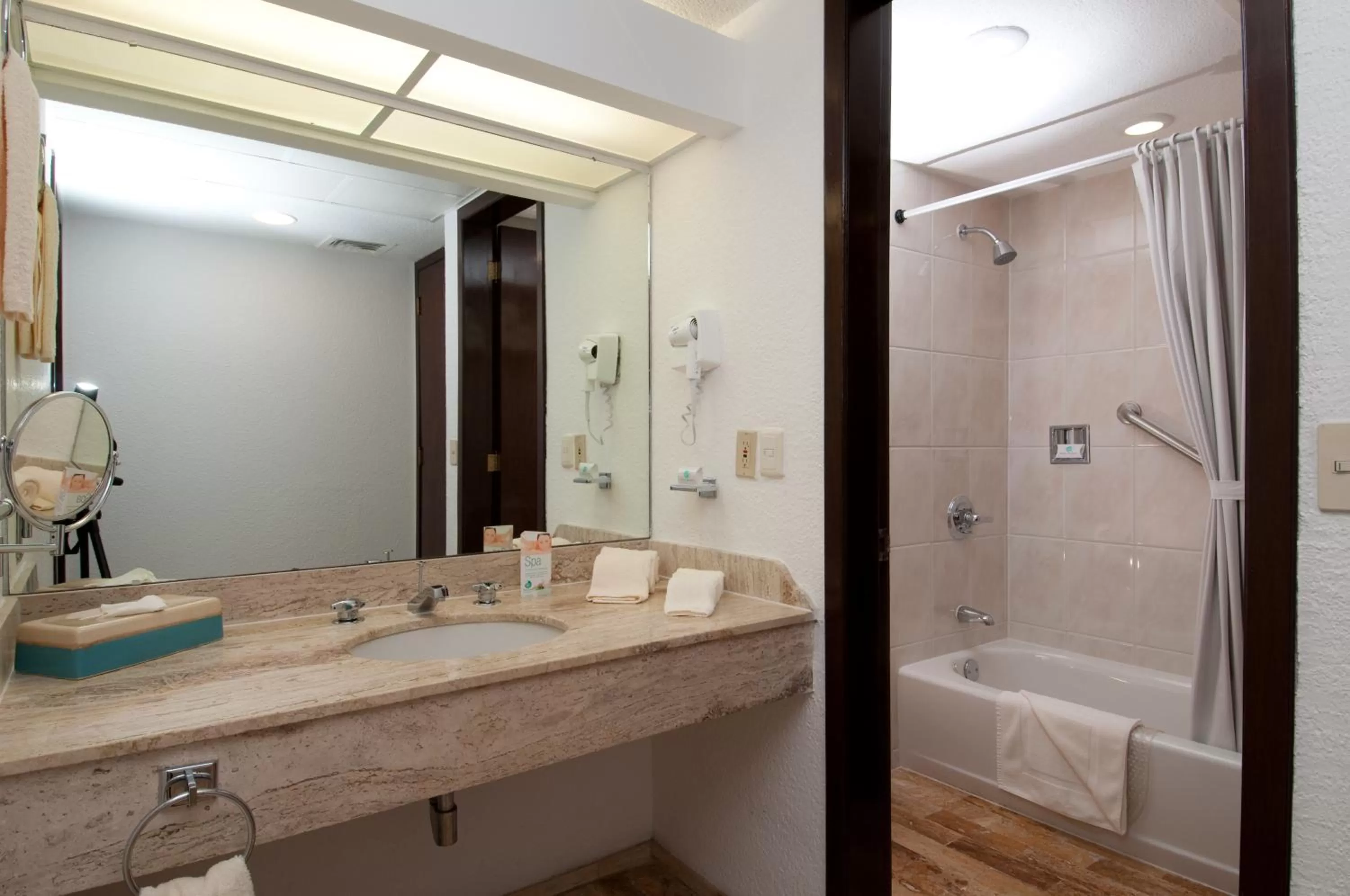 Shower in The Royal Cancun All Suites Resort - All Inclusive