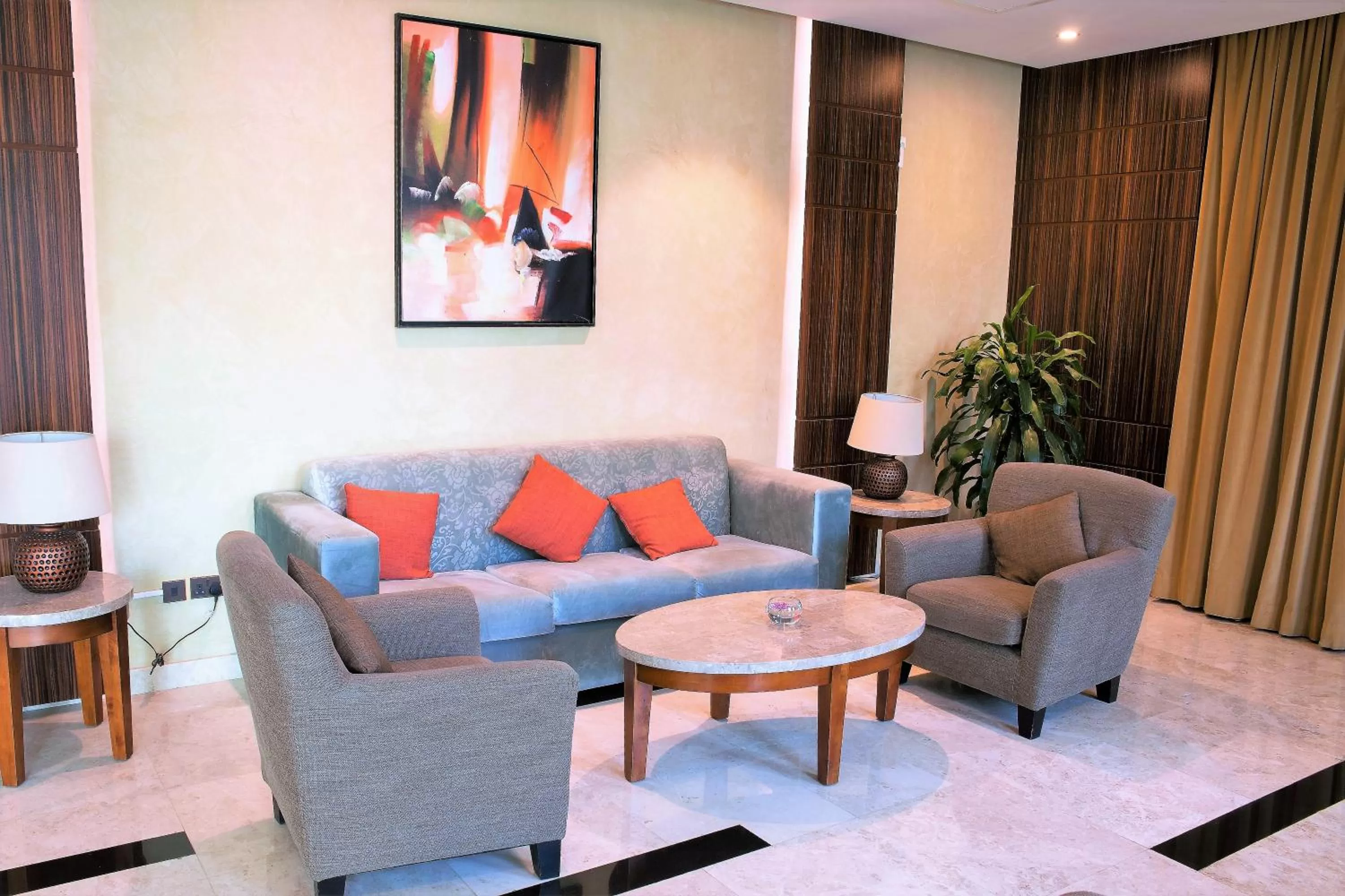 Lobby or reception in Best Western Plus Salmiya