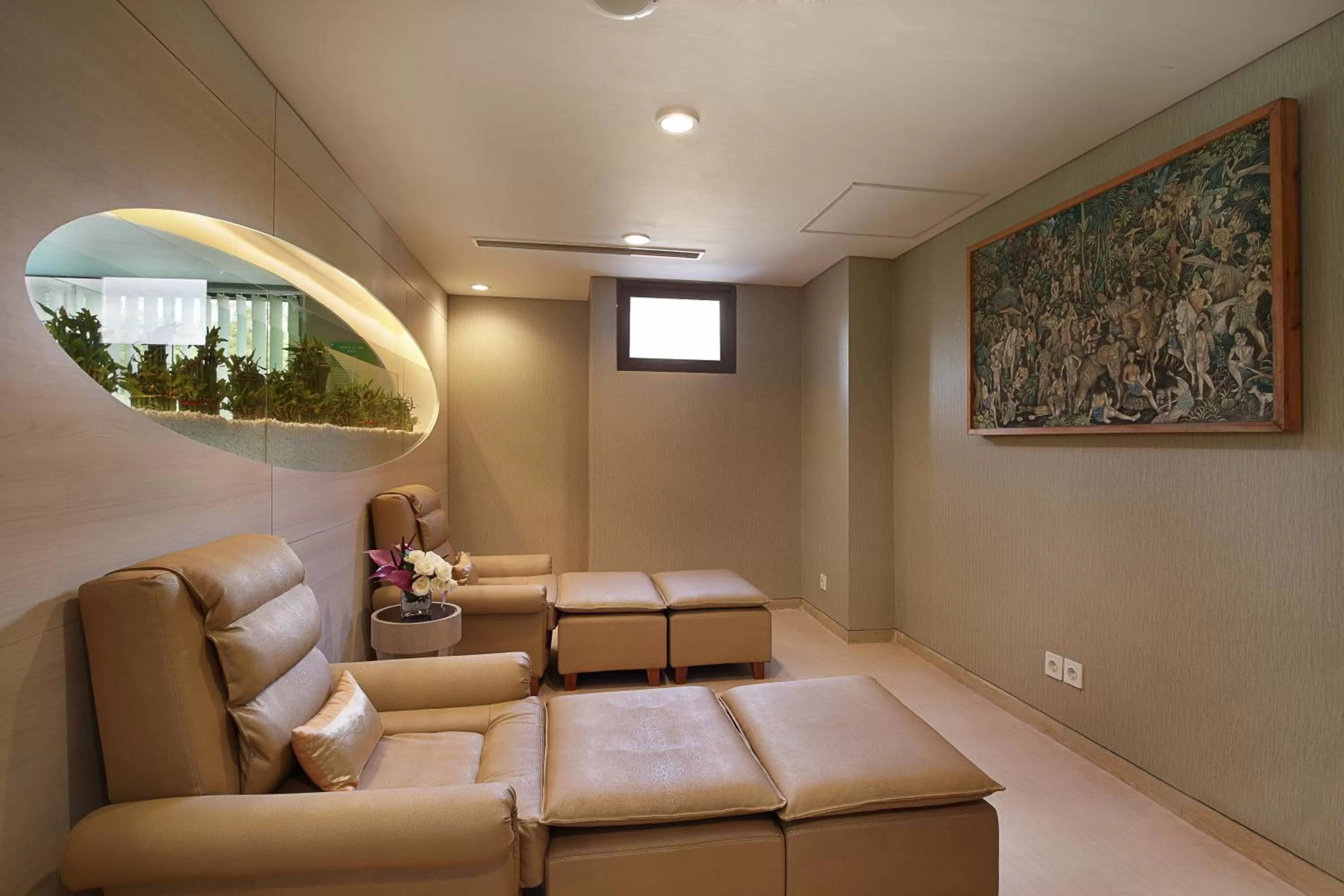 Massage in SenS Hotel and Spa