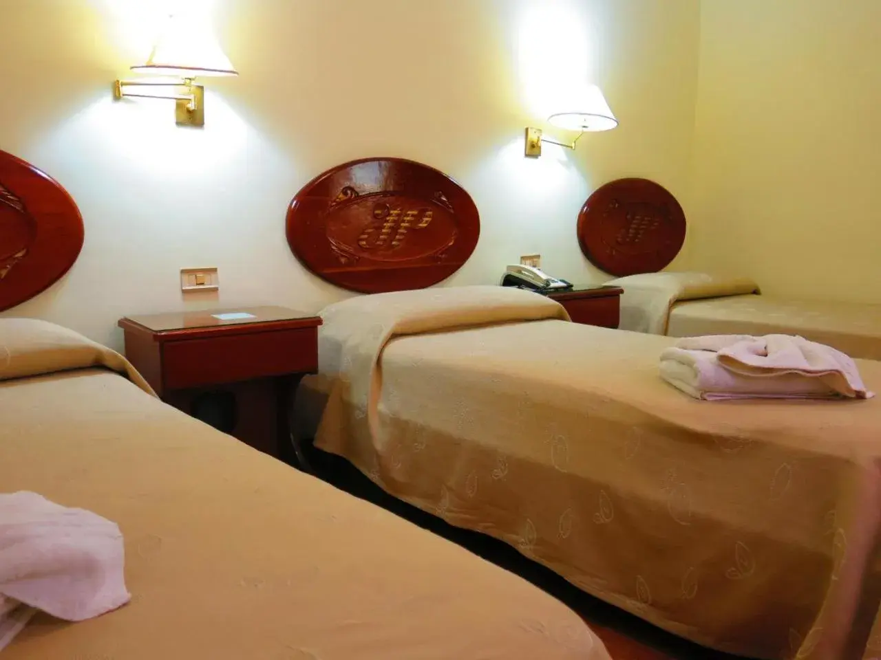 Triple Room in Gran Hotel Presidente Triple Room in Gran Hotel Presidente