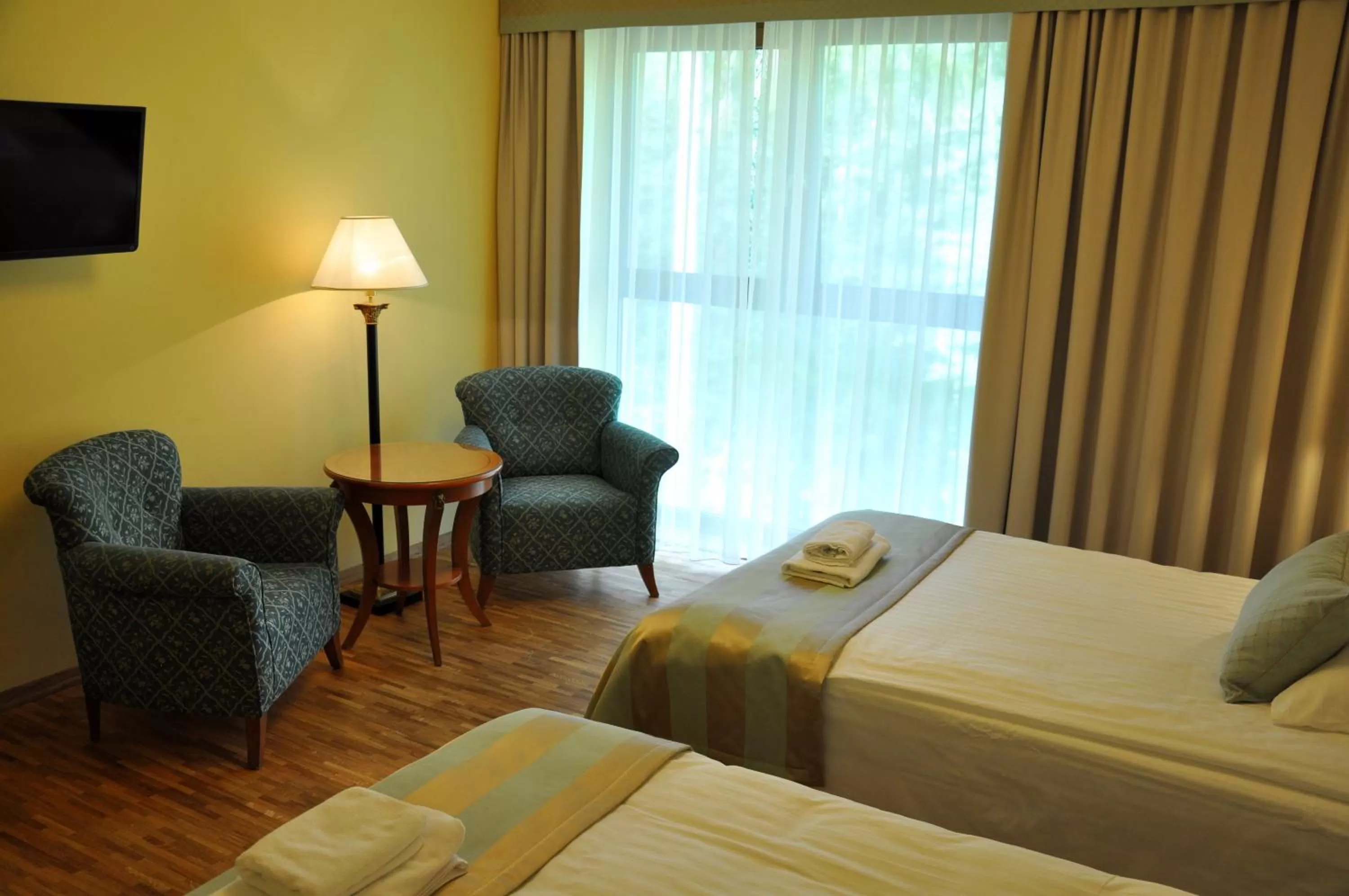 Day in Hotel Mir-Jan SPA