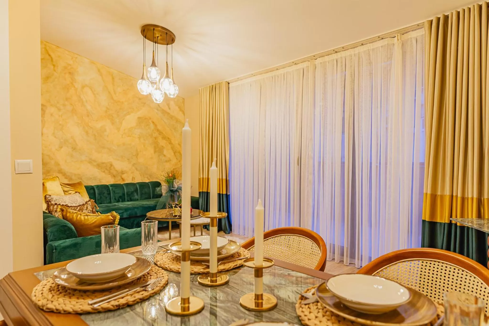 Dining area in Lord Morgan & Exclusive Design Nişantaşı