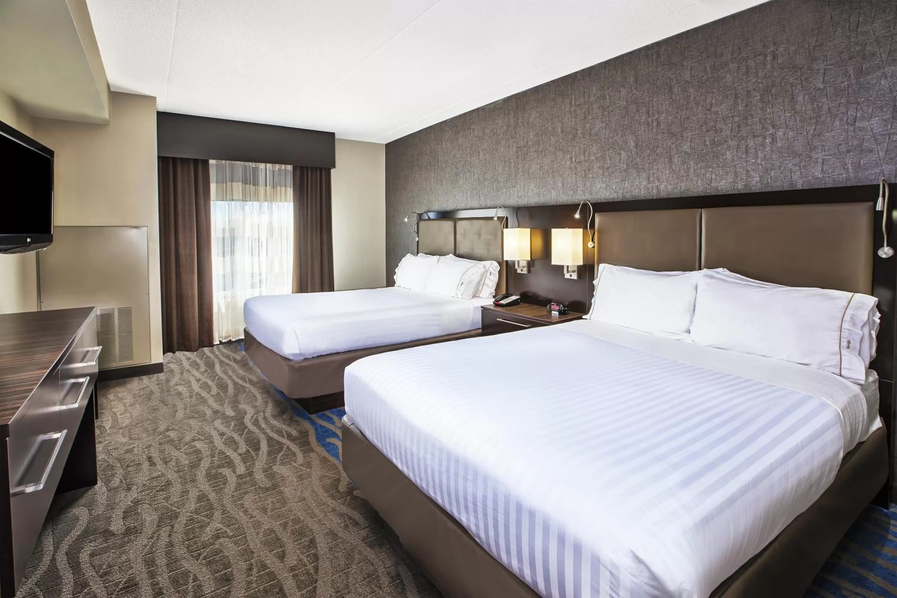 Photo of the whole room, Bed in Holiday Inn Express & Suites Dayton South - I-675 by IHG