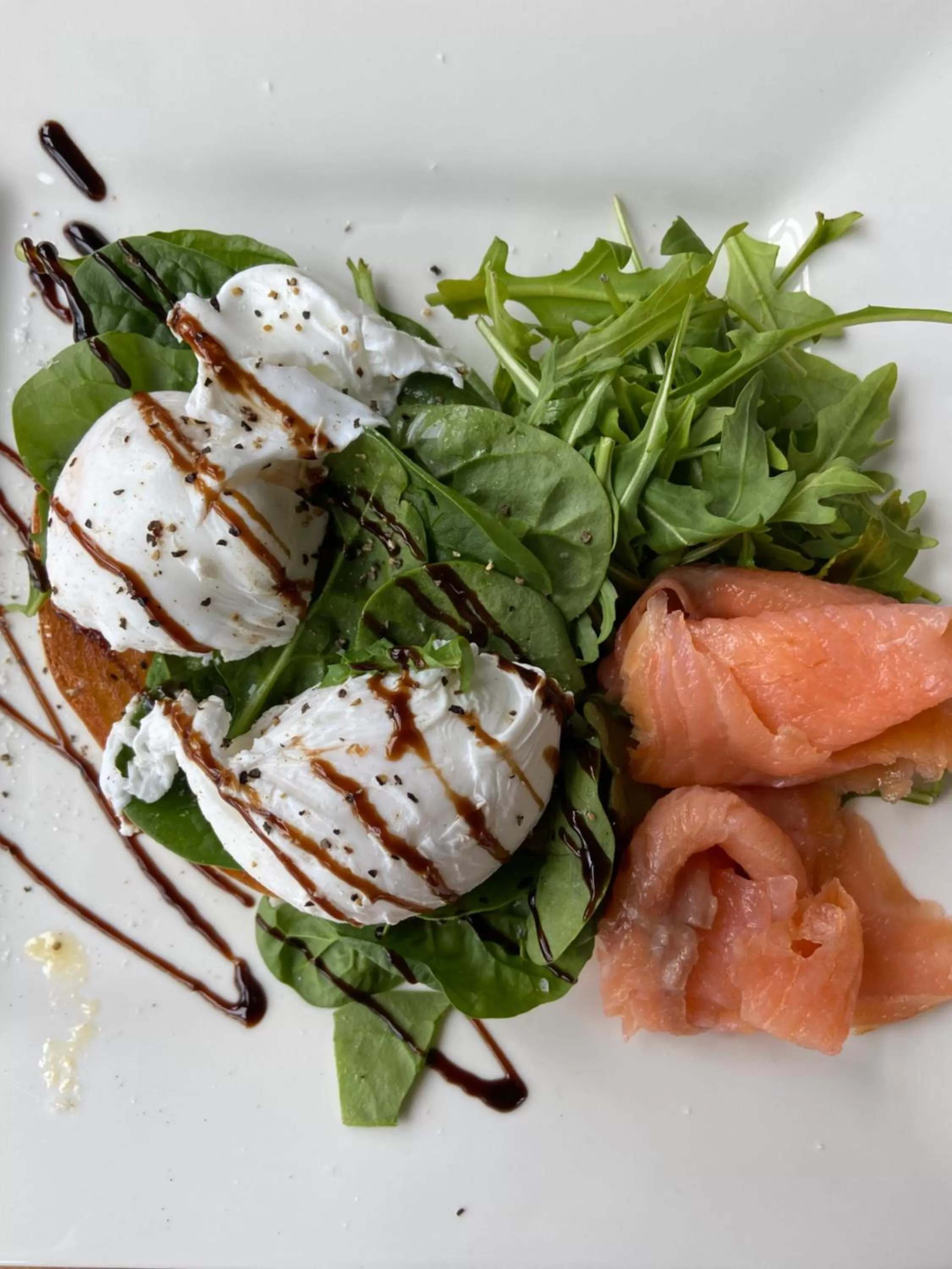 Food in Ettalong Beach motel